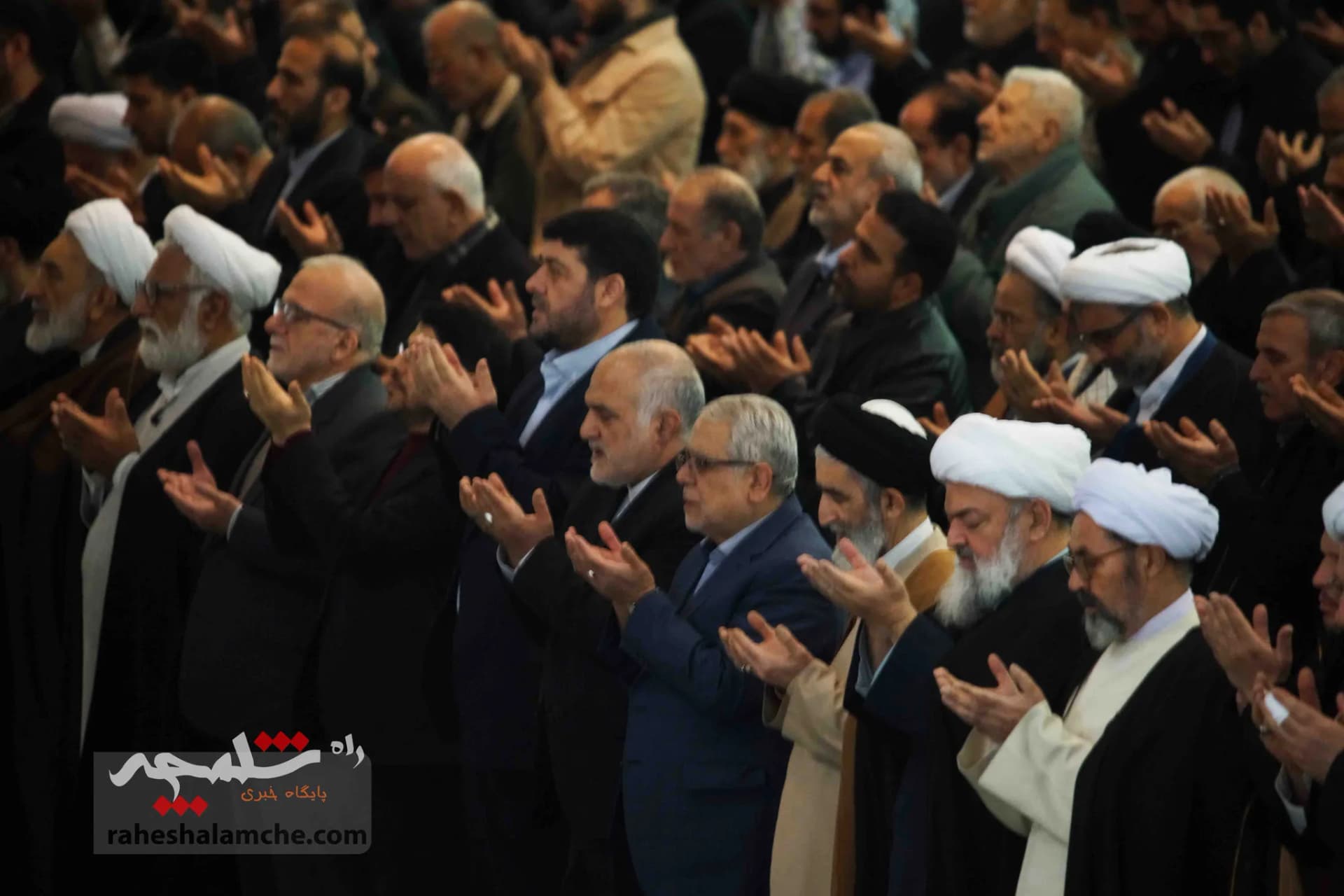 نمازجمعه این هفته تهران برگزار شد +تصاویر — تصویر 29