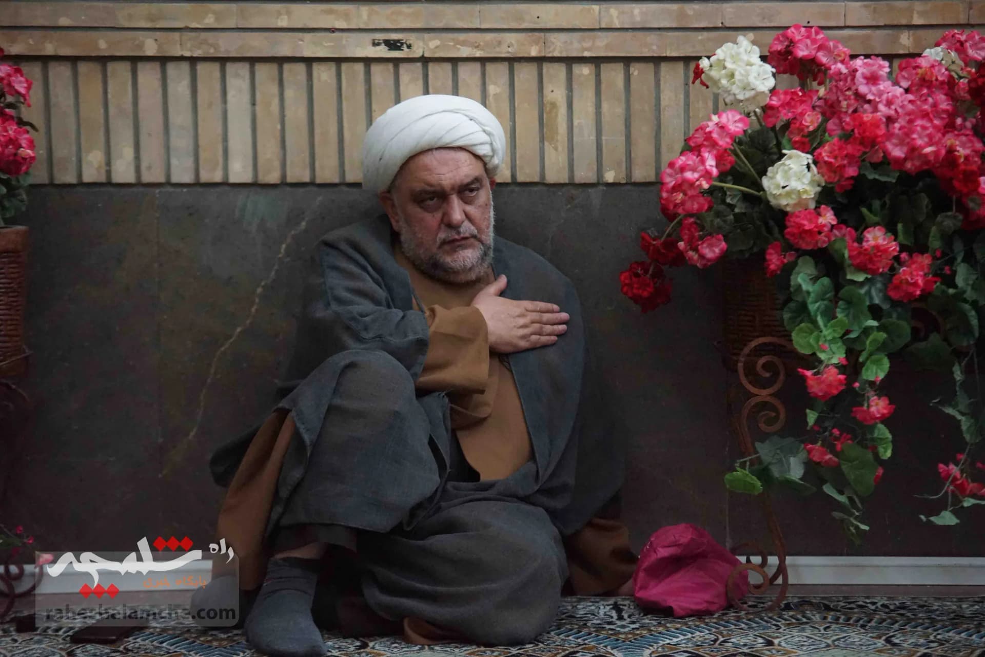 احمدینژادیها برای ختم همسر مرتضی تمدن سنگ تمام گذاشتند +تصاویر — تصویر 77