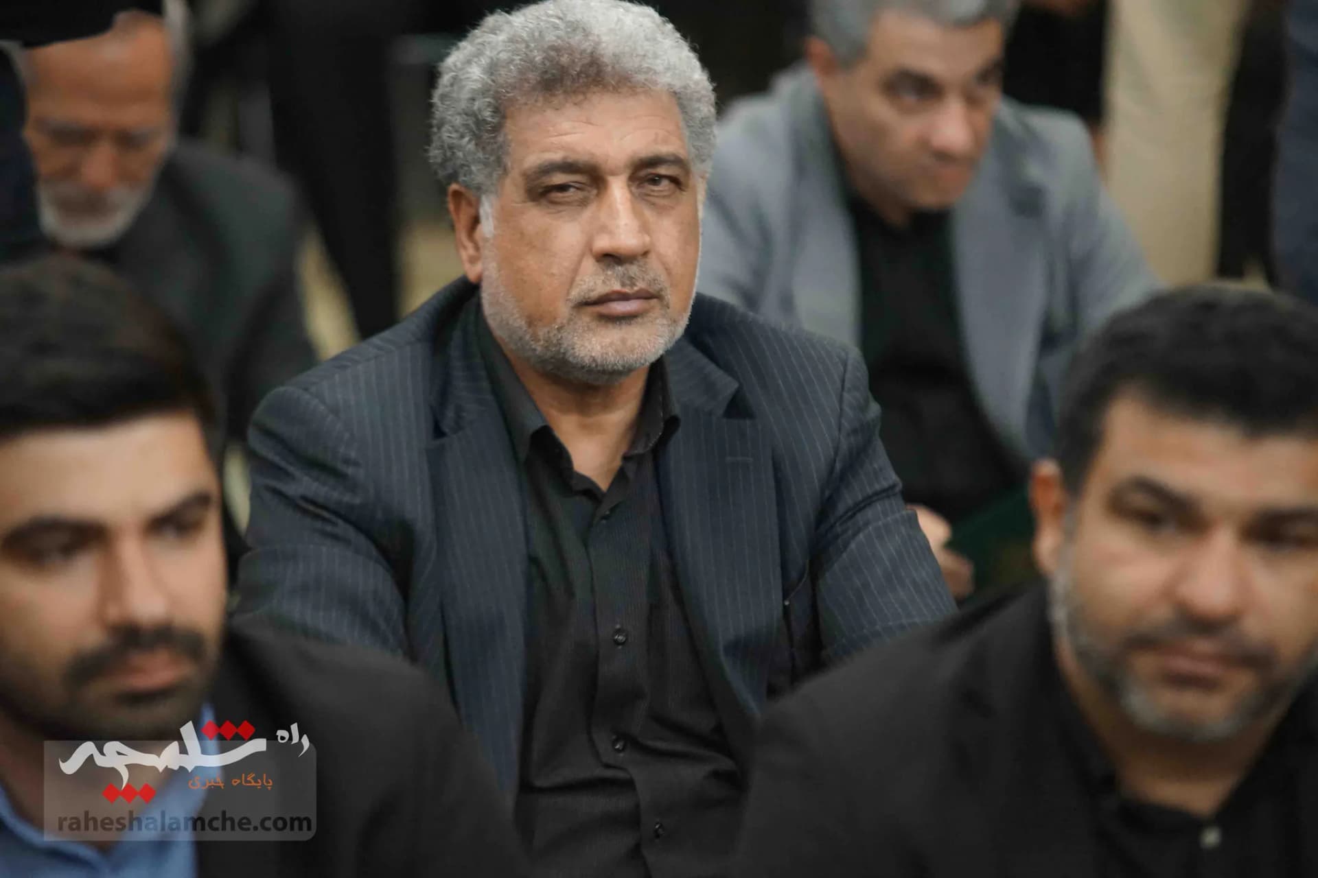 احمدینژادیها برای ختم همسر مرتضی تمدن سنگ تمام گذاشتند +تصاویر — تصویر 9