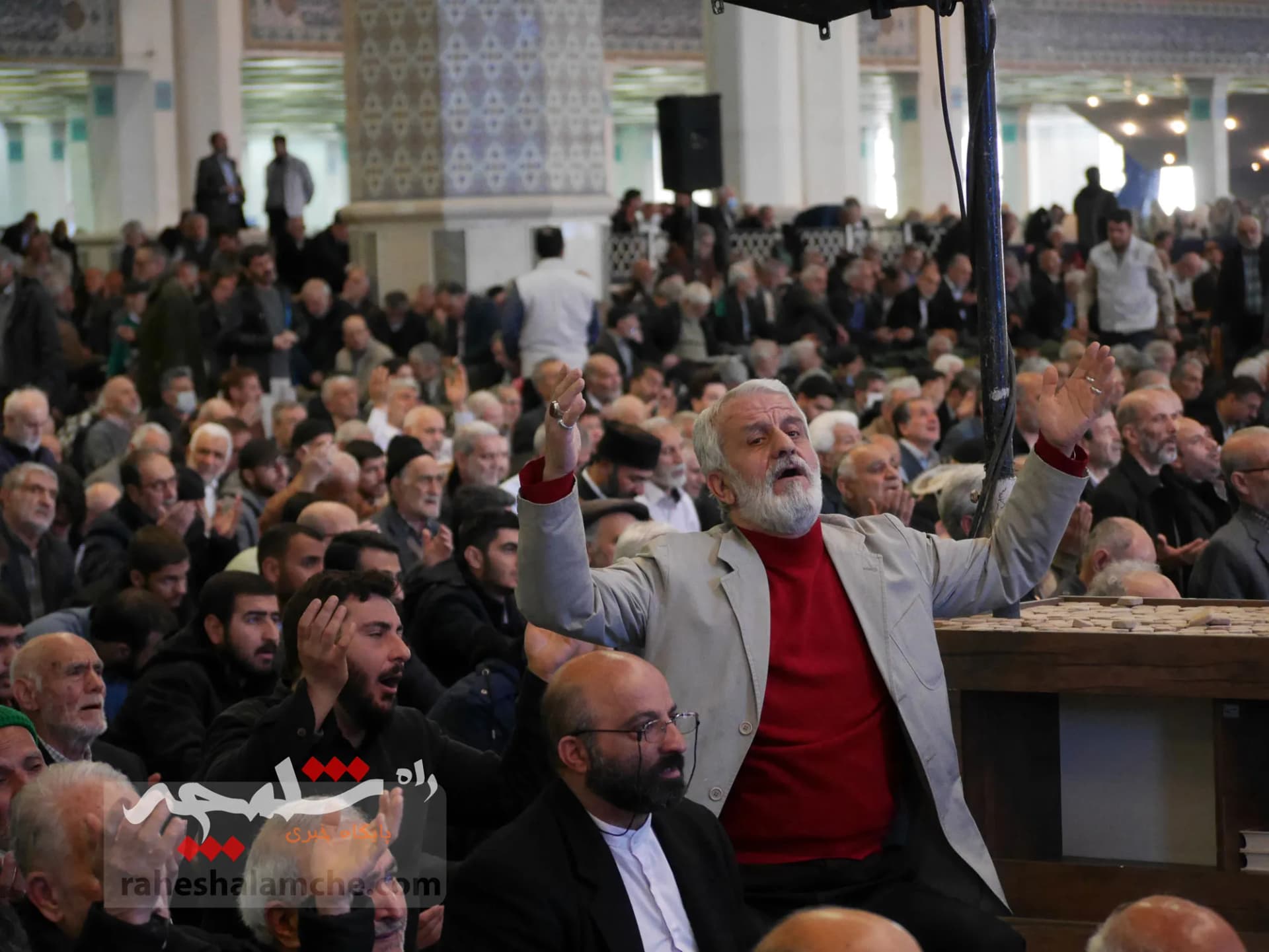 اولین نماز جمعه تهران در ماه مبارک رمضان برگزار شد +تصاویر — تصویر 19