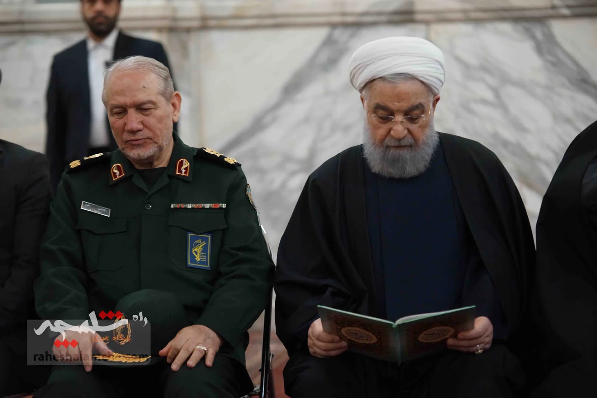 همه شخصیتهایی که در مراسم ترحیم آیتالله امام کاشانی حضور داشتند +تصاویر — تصویر 51