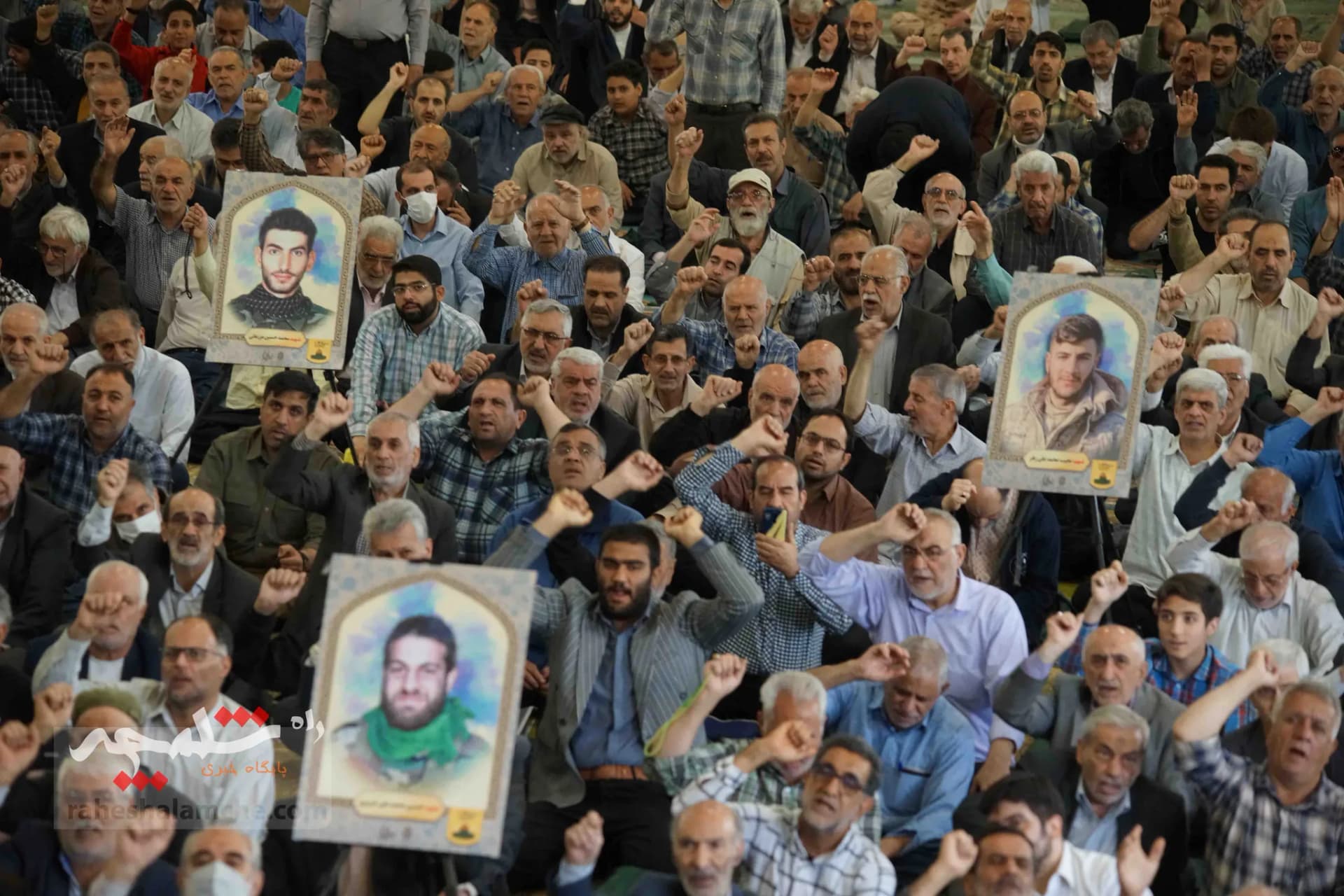 نماز جمعه امروز تهران با حال و هوای روز ارتش +تصاویر — تصویر 10