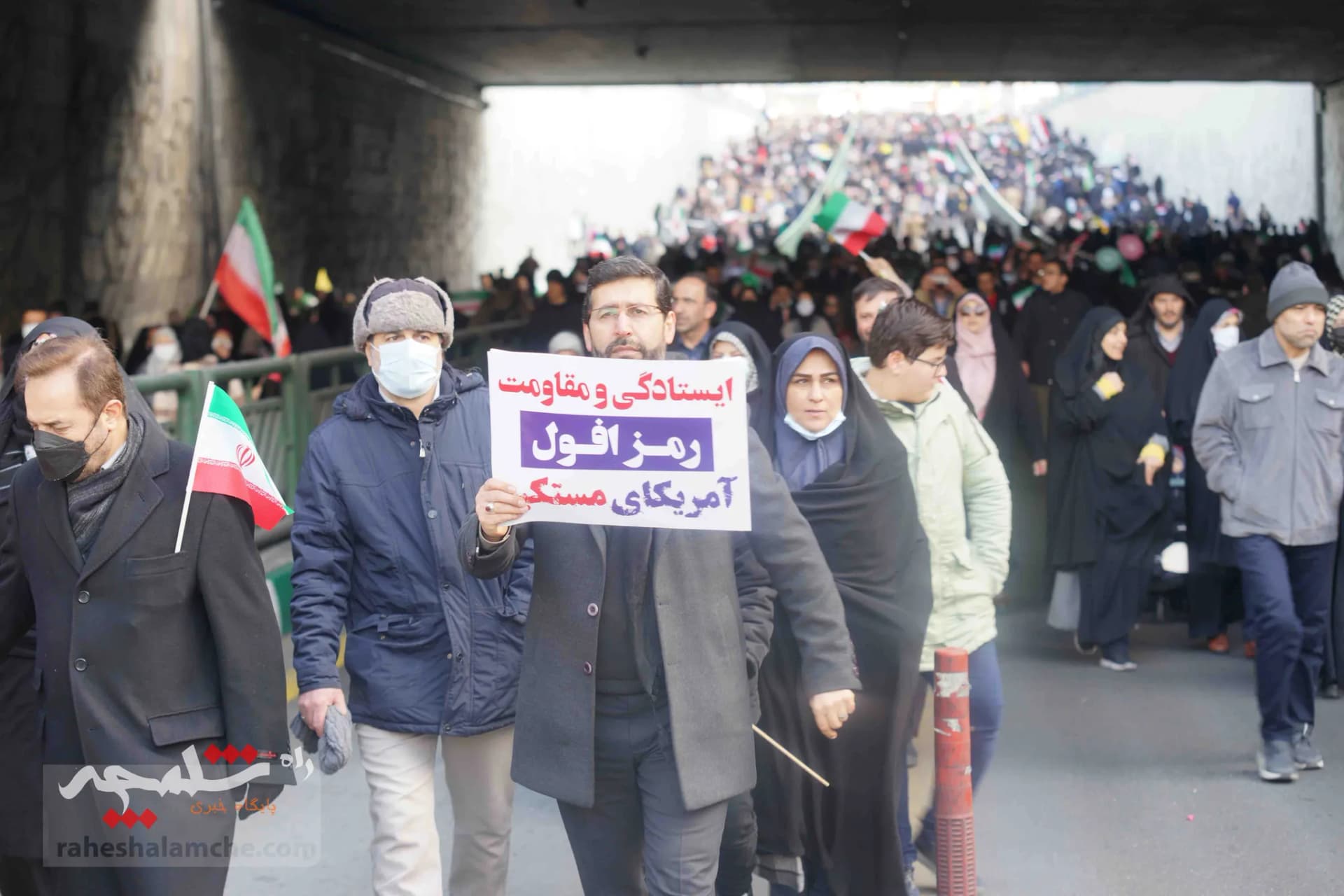 خروش ملت استوار ایران اسلامی در جشن ۴۴سالگی انقلاب اسلامی +تصاویر — تصویر 40