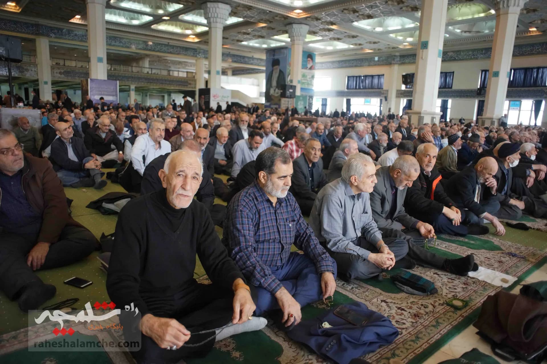 نمازجمعه این هفته تهران به امامت آیتالله خاتمی برگزار شد +تصاویر — تصویر 28