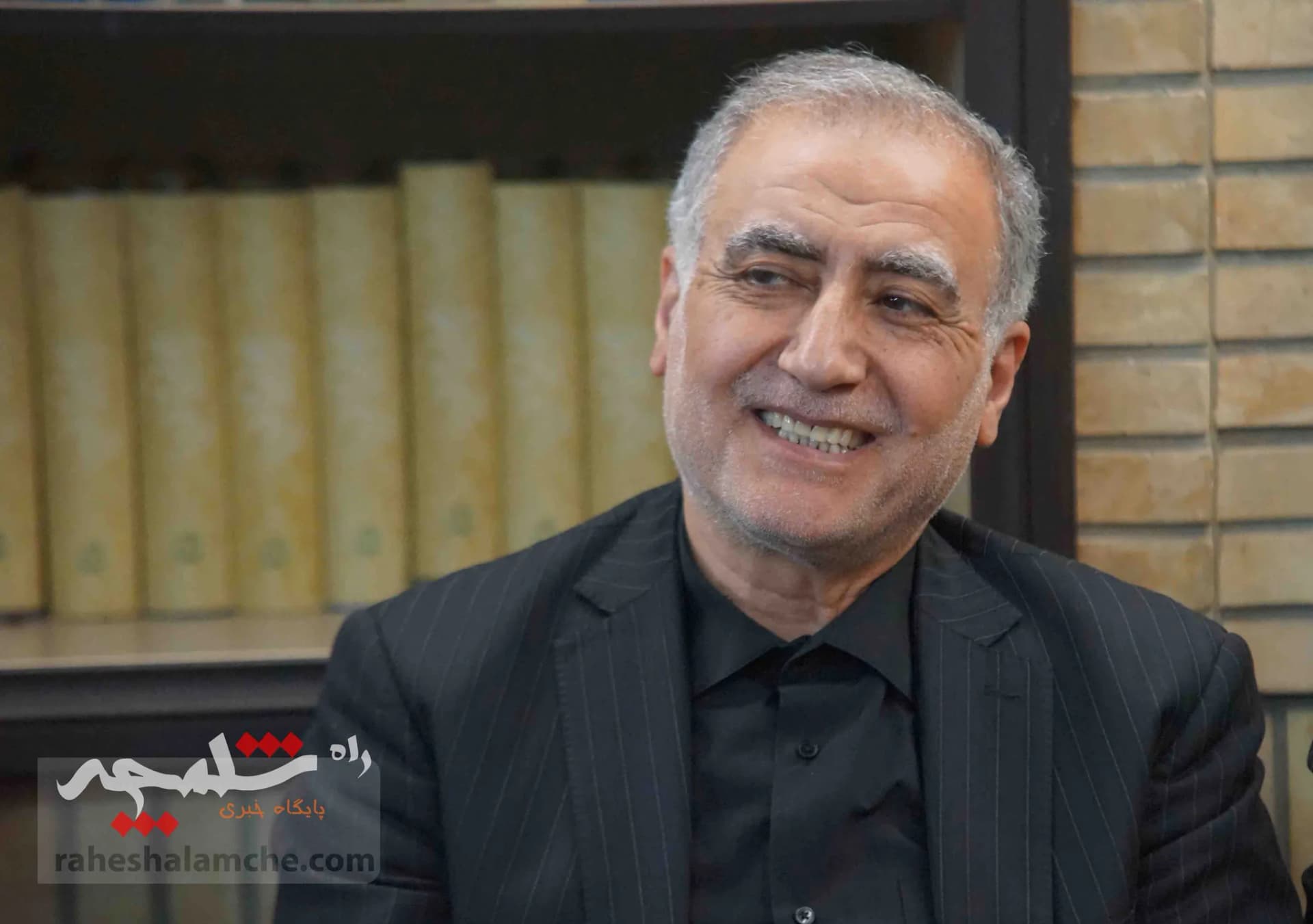احمدینژادیها برای ختم همسر مرتضی تمدن سنگ تمام گذاشتند +تصاویر — تصویر 11