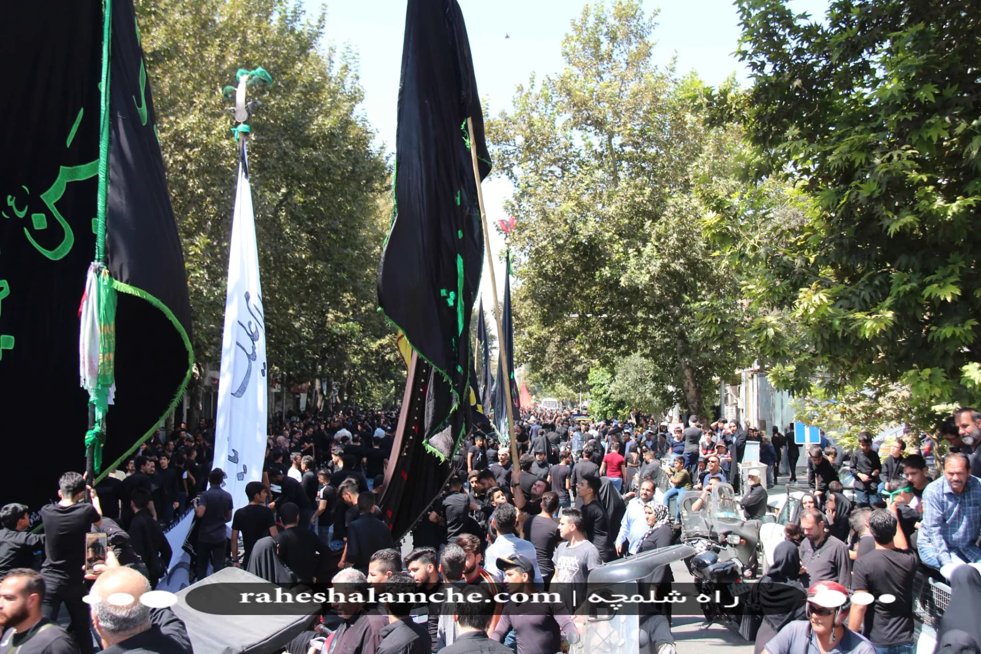 بزرگ ترین کاروان علامت کشی و دسته عزاداری بنیاسد در تهران/ تصاویر — تصویر 36