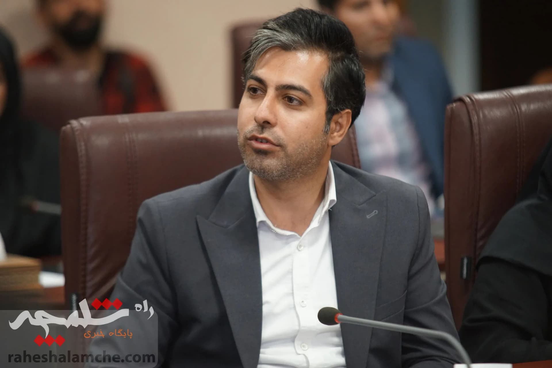 دیدار عیدانه معاون پارلمانی رئیسجمهور با خبرنگاران +تصاویر — تصویر 28
