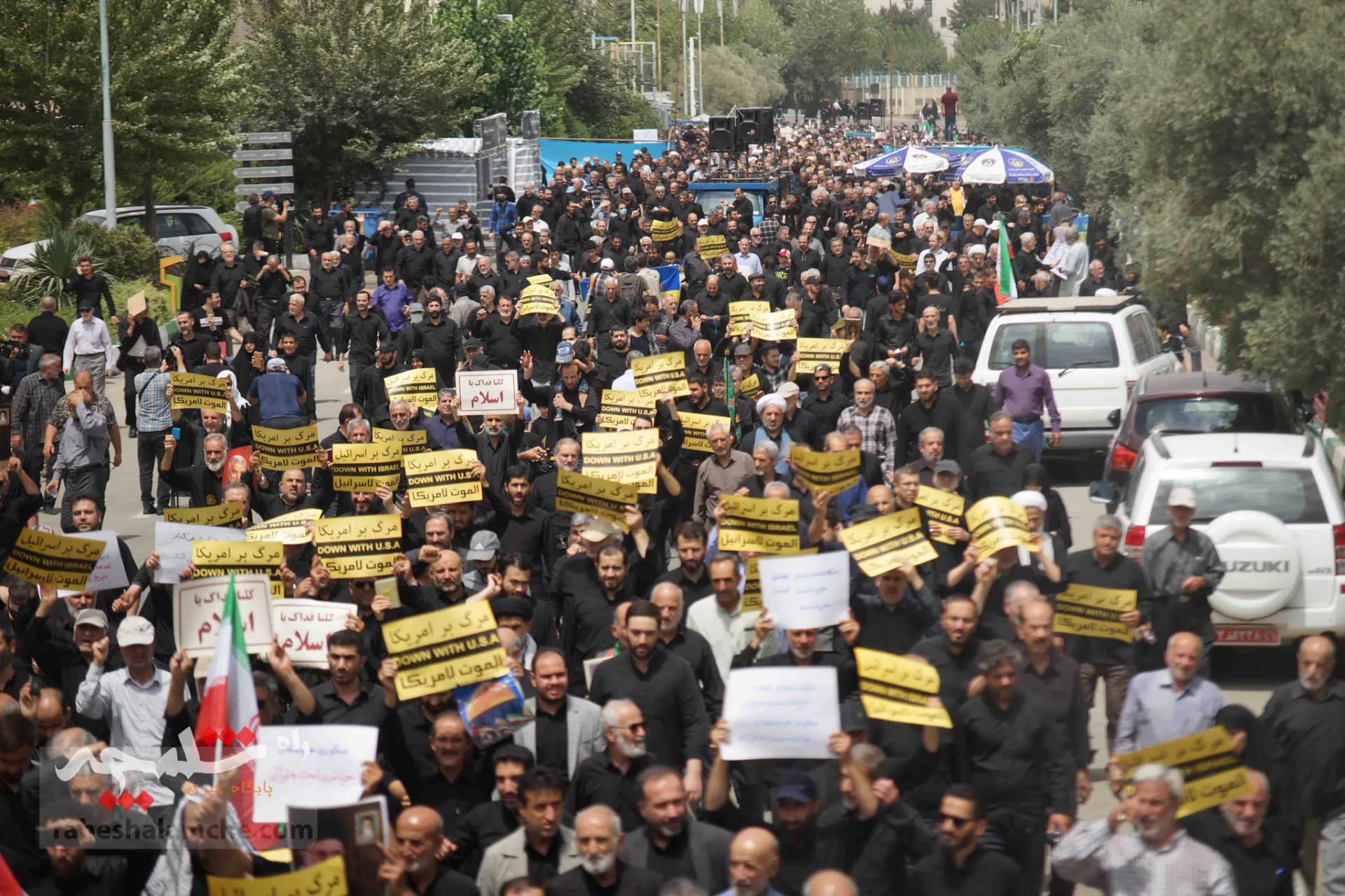 نمازگزاران تهرانی، اهانت مجدد به قرآن کریم در سوئد را محکوم کردند +تصاویر — تصویر 15