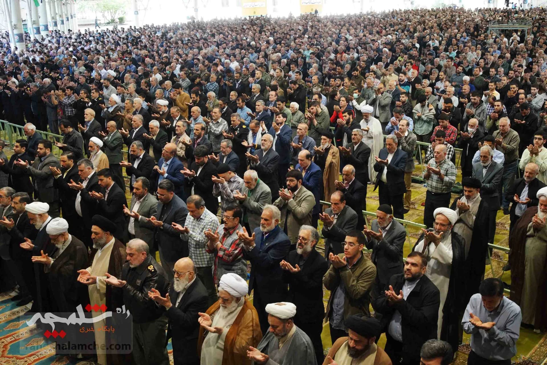 تصاویر این هفته نمازجمعه تهران بر خلاف برخی از رسانهها! — تصویر 46