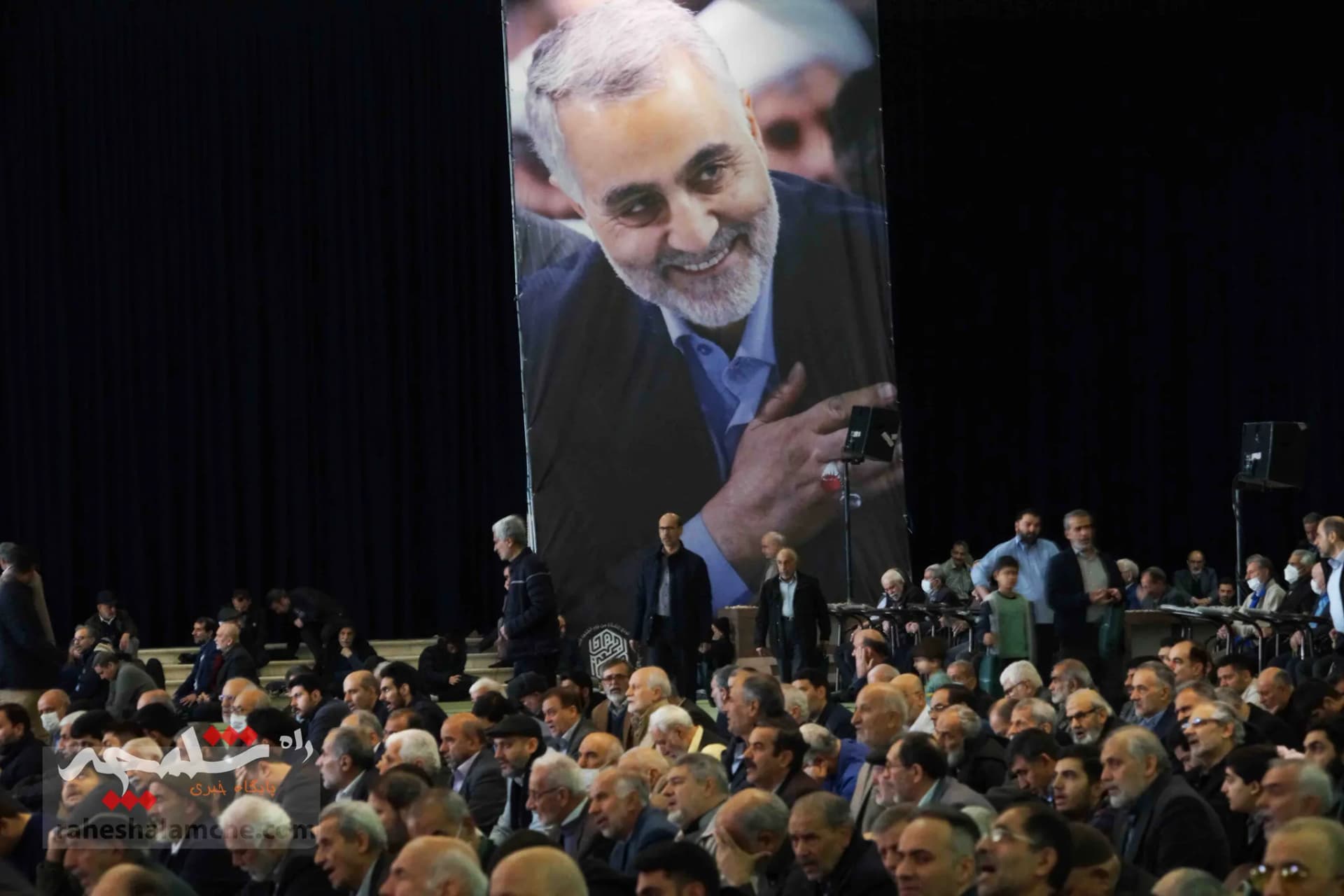 نمازجمعه این هفته تهران برگزار شد +تصاویر — تصویر 15