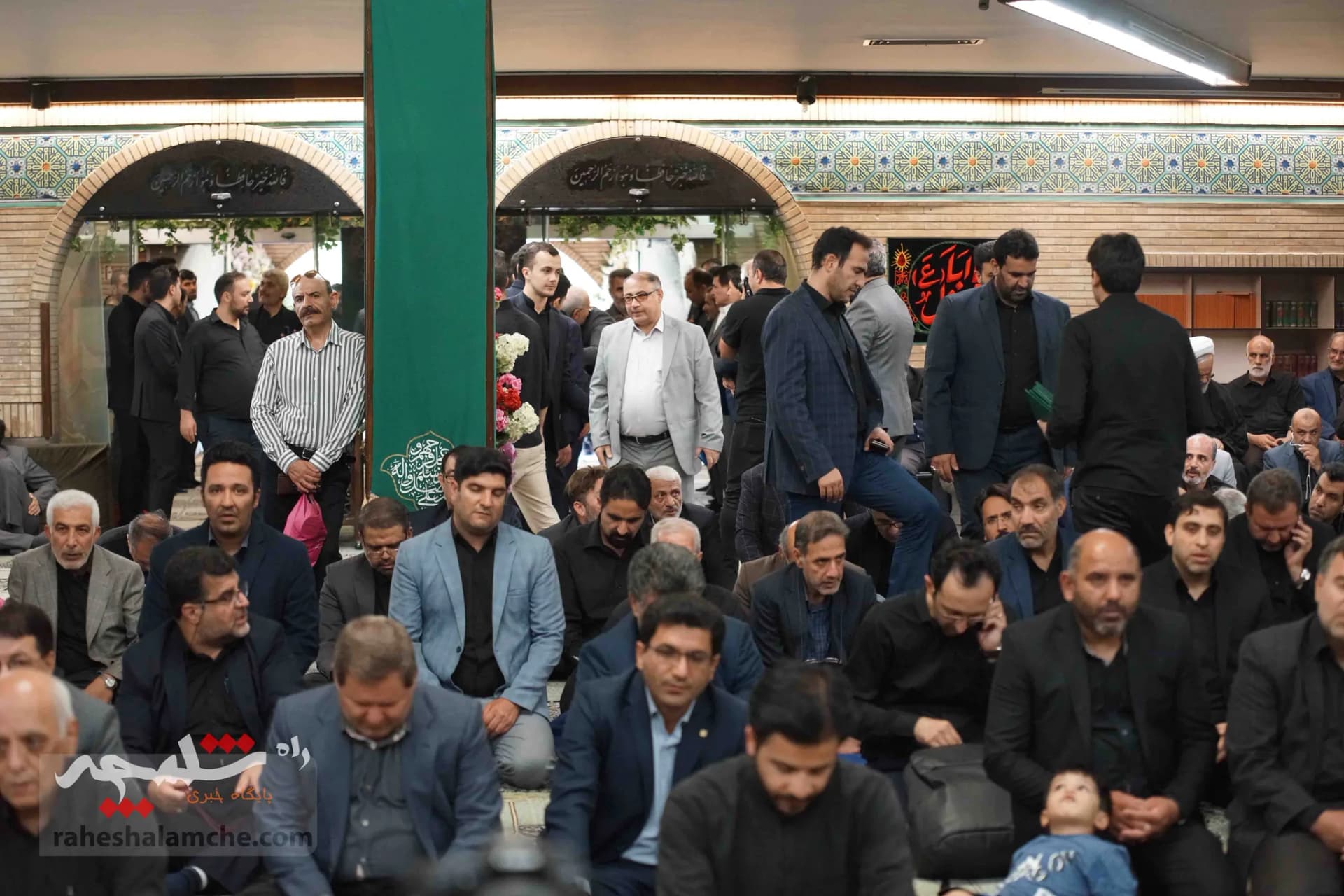 احمدینژادیها برای ختم همسر مرتضی تمدن سنگ تمام گذاشتند +تصاویر — تصویر 41