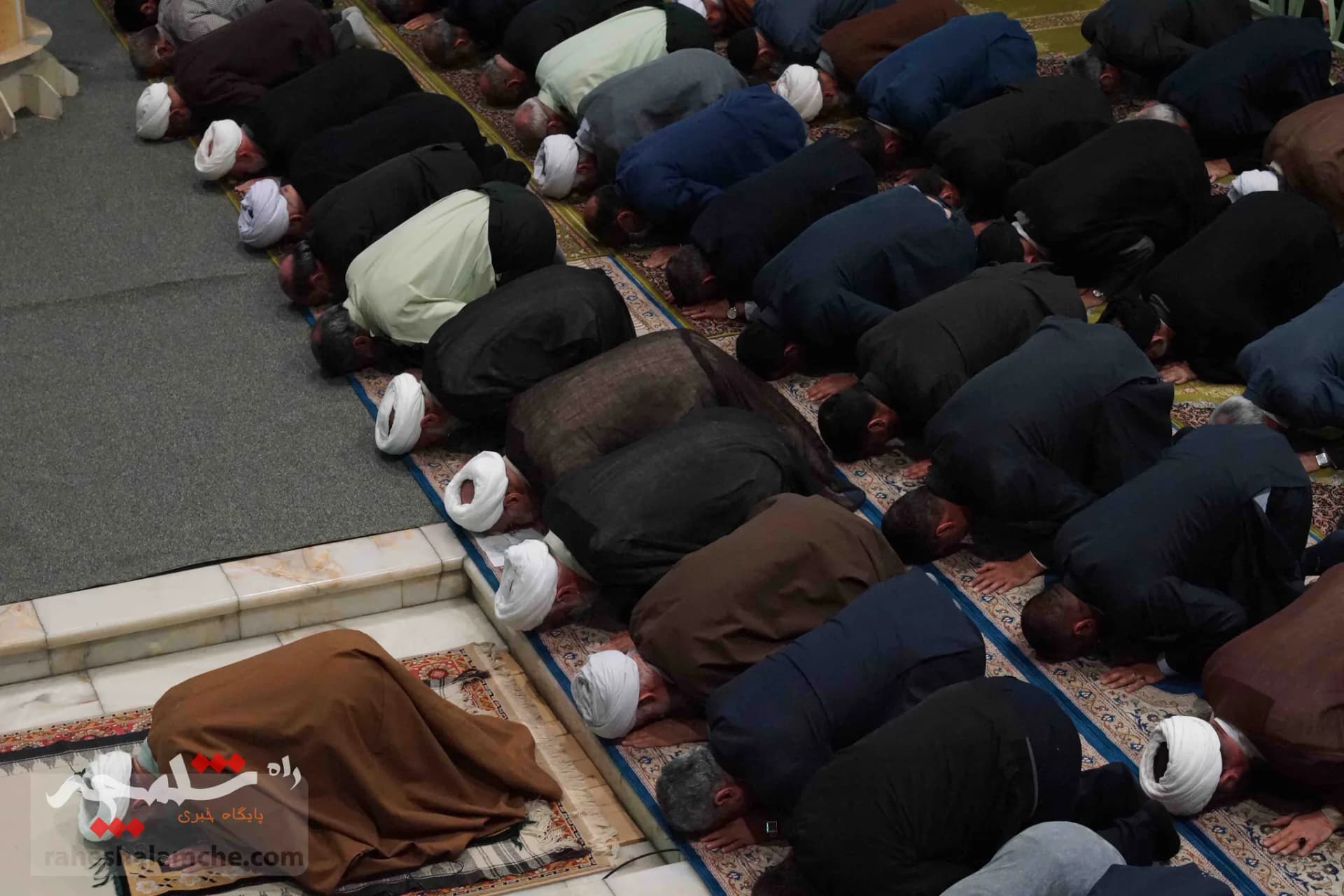 آخرین نمازجمعه ماه مبارک رمضان در تهران برگزار شد +تصاویر — تصویر 30