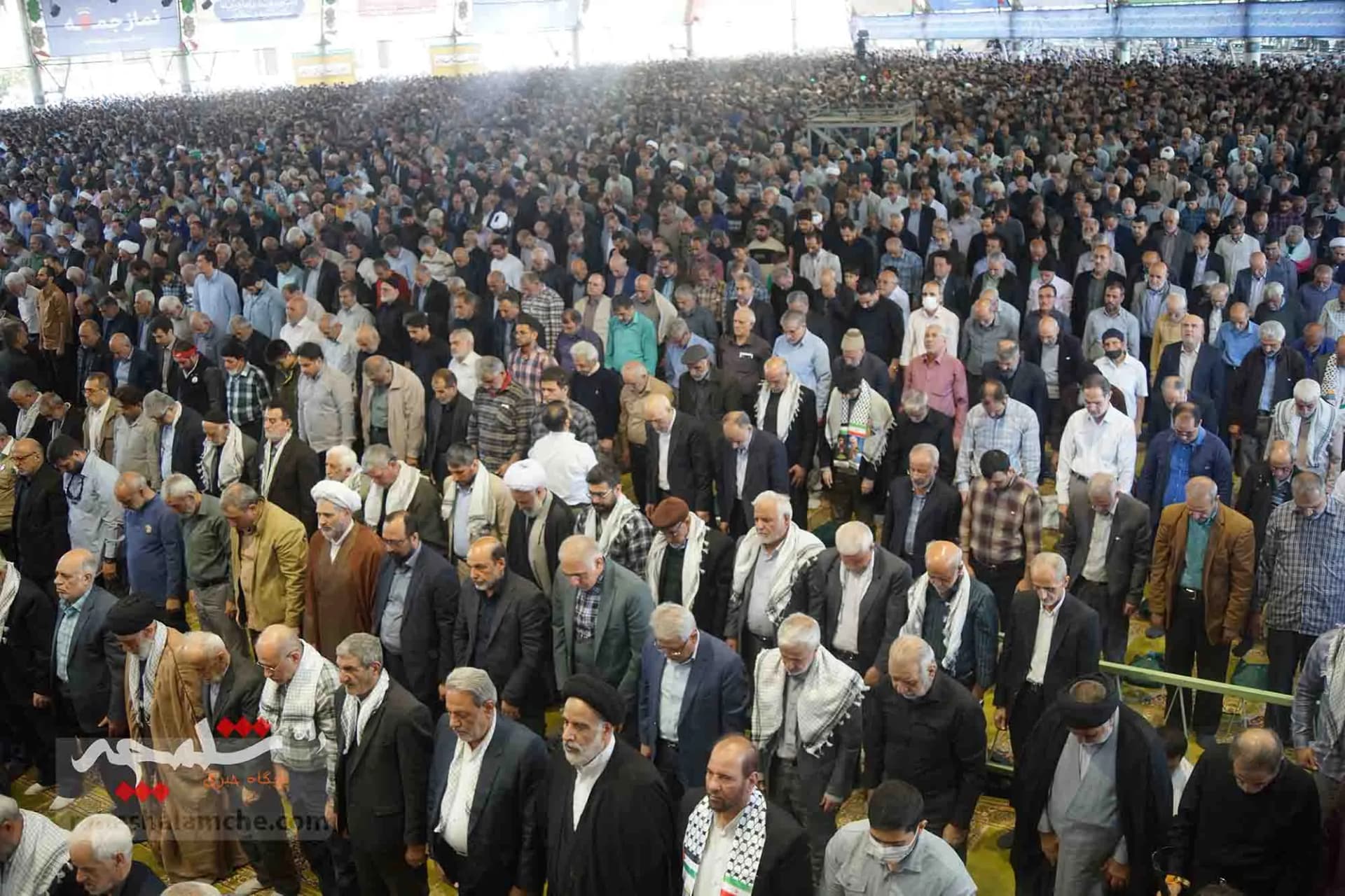 آخرین نمازجمعه ماه مبارک رمضان برگزار شد +تصاویر — تصویر 24