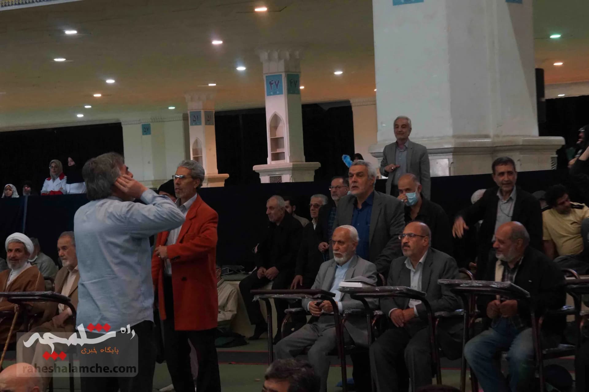 آخرین نماز جمعه سال 1401 در تهران +تصاویر — تصویر 11