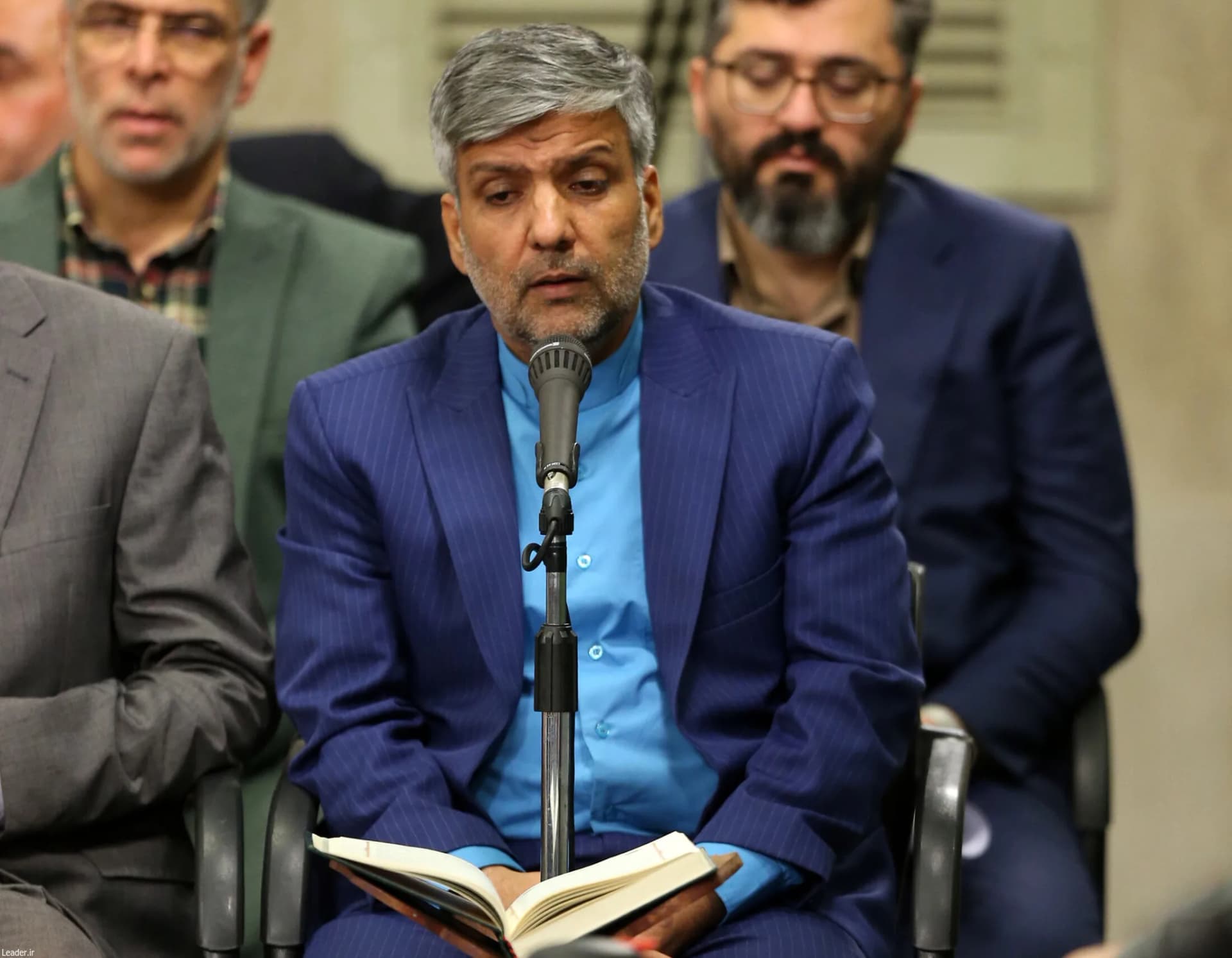 دیدار شاعران با رهبر انقلاب +تصاویر2 — تصویر 22