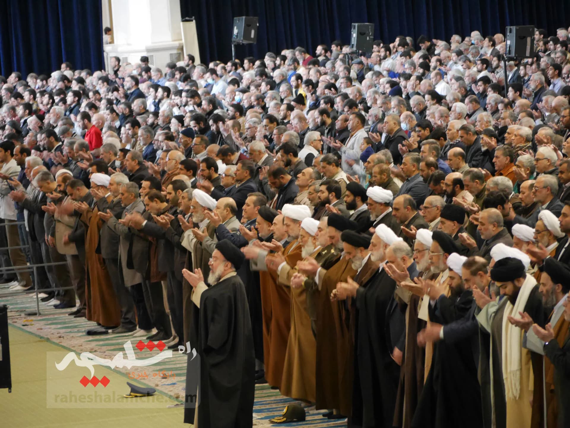 اولین نماز جمعه تهران در ماه مبارک رمضان برگزار شد +تصاویر — تصویر 66