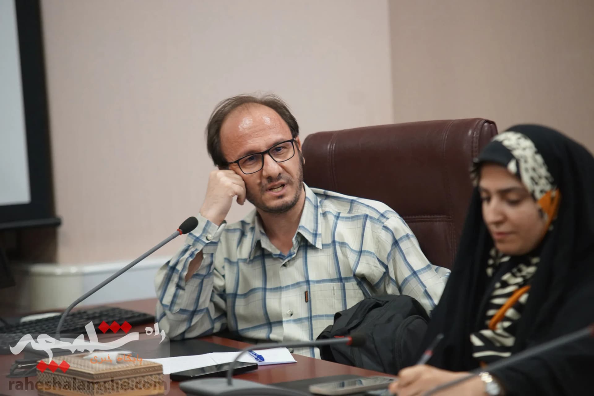 دیدار عیدانه معاون پارلمانی رئیسجمهور با خبرنگاران +تصاویر — تصویر 34