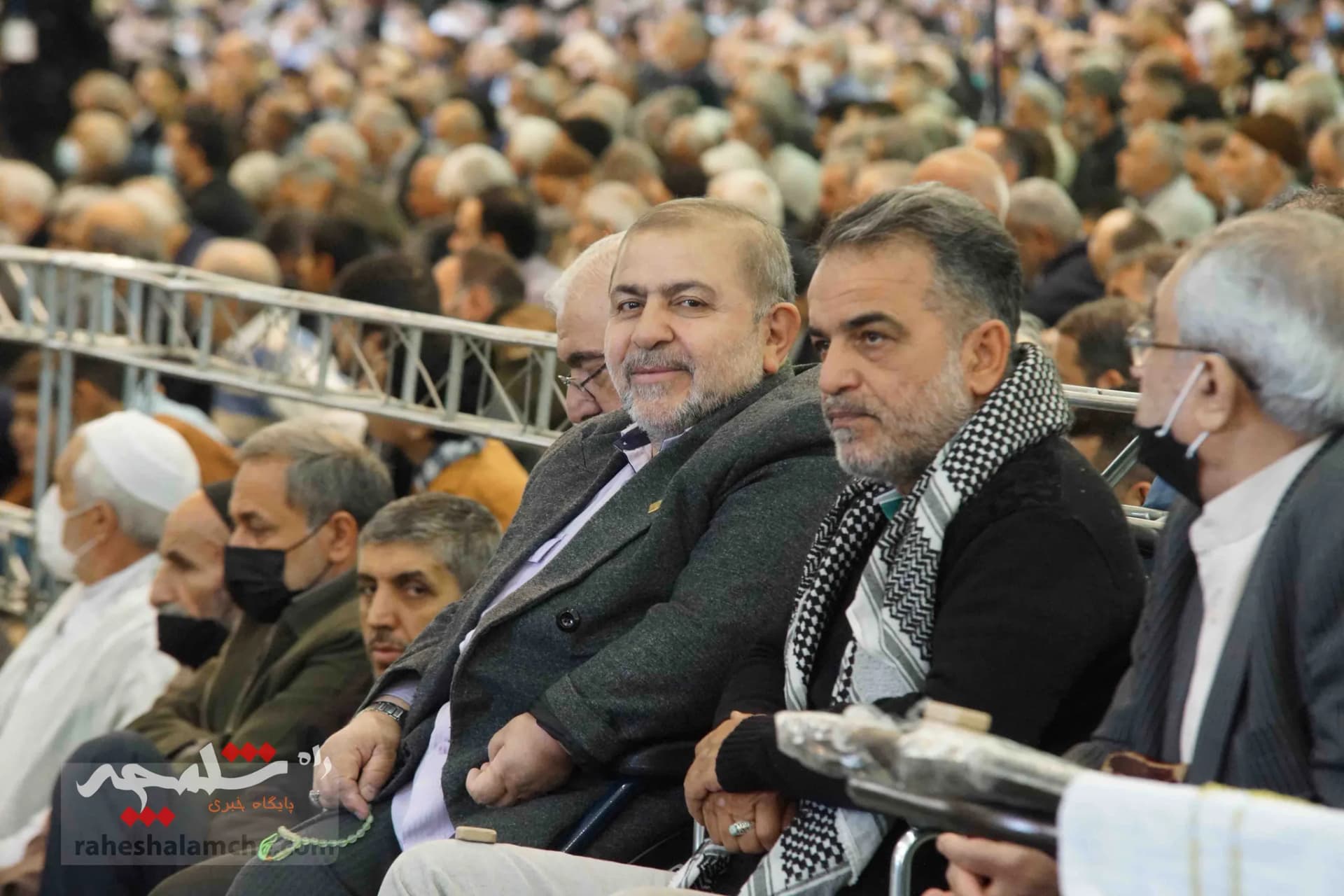 آخرین نماز جمعه سال 1401 در تهران +تصاویر — تصویر 30