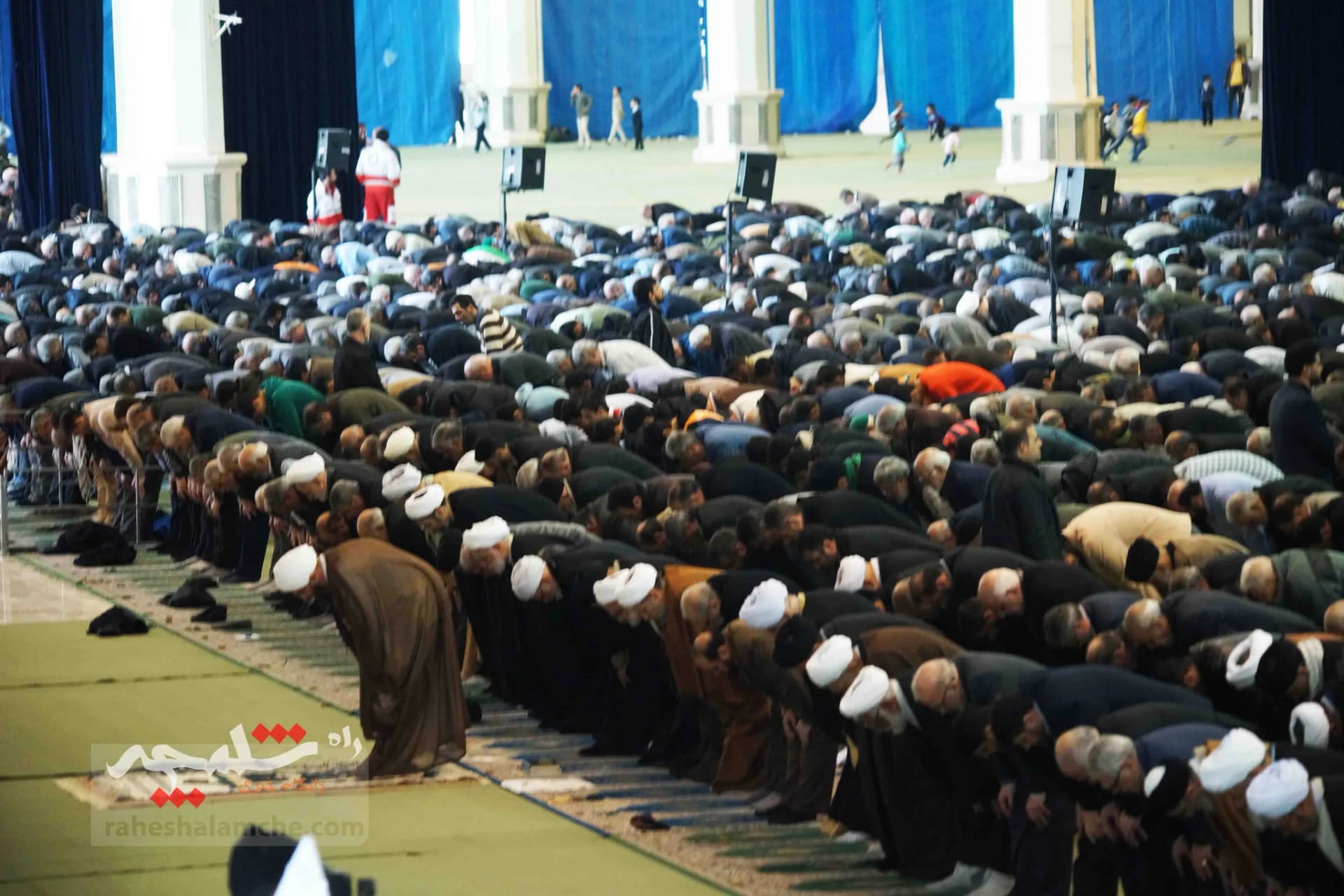 نمازجمعه این هفته تهران برگزار شد +تصاویر — تصویر 27