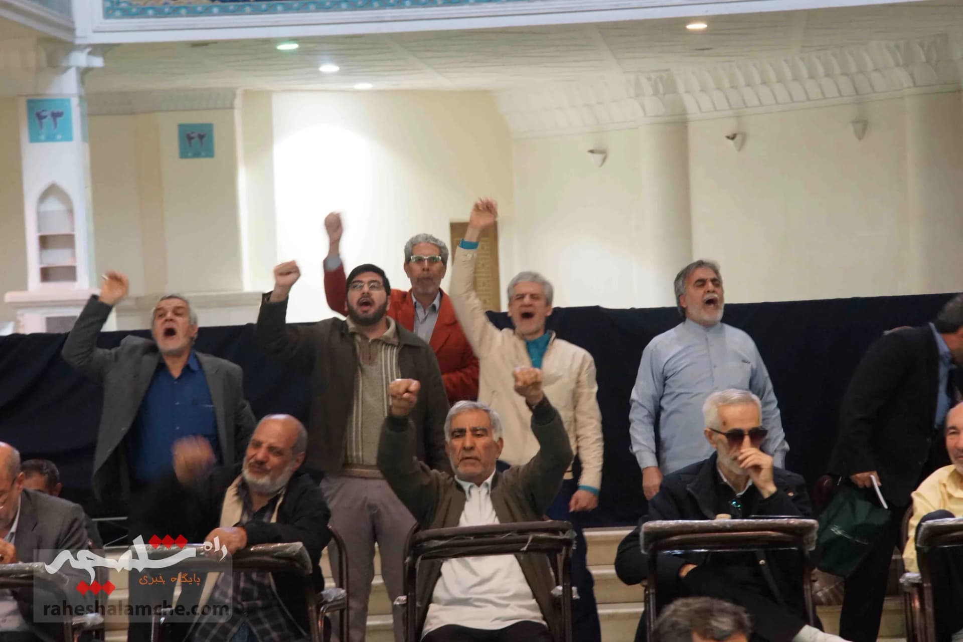 آخرین نماز جمعه سال 1401 در تهران +تصاویر — تصویر 9
