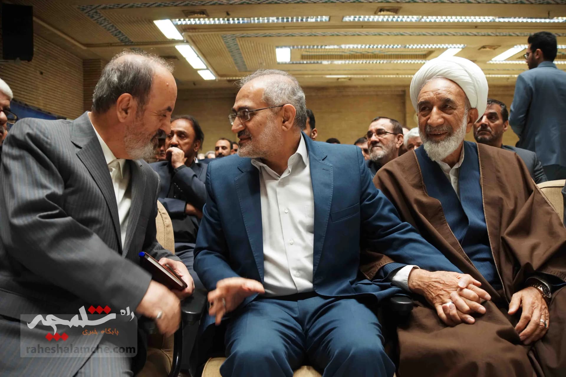 مراسم ختم مادر همسر منوچهر متکی چه خبر بود؟ +تصاویر کامل — تصویر 37