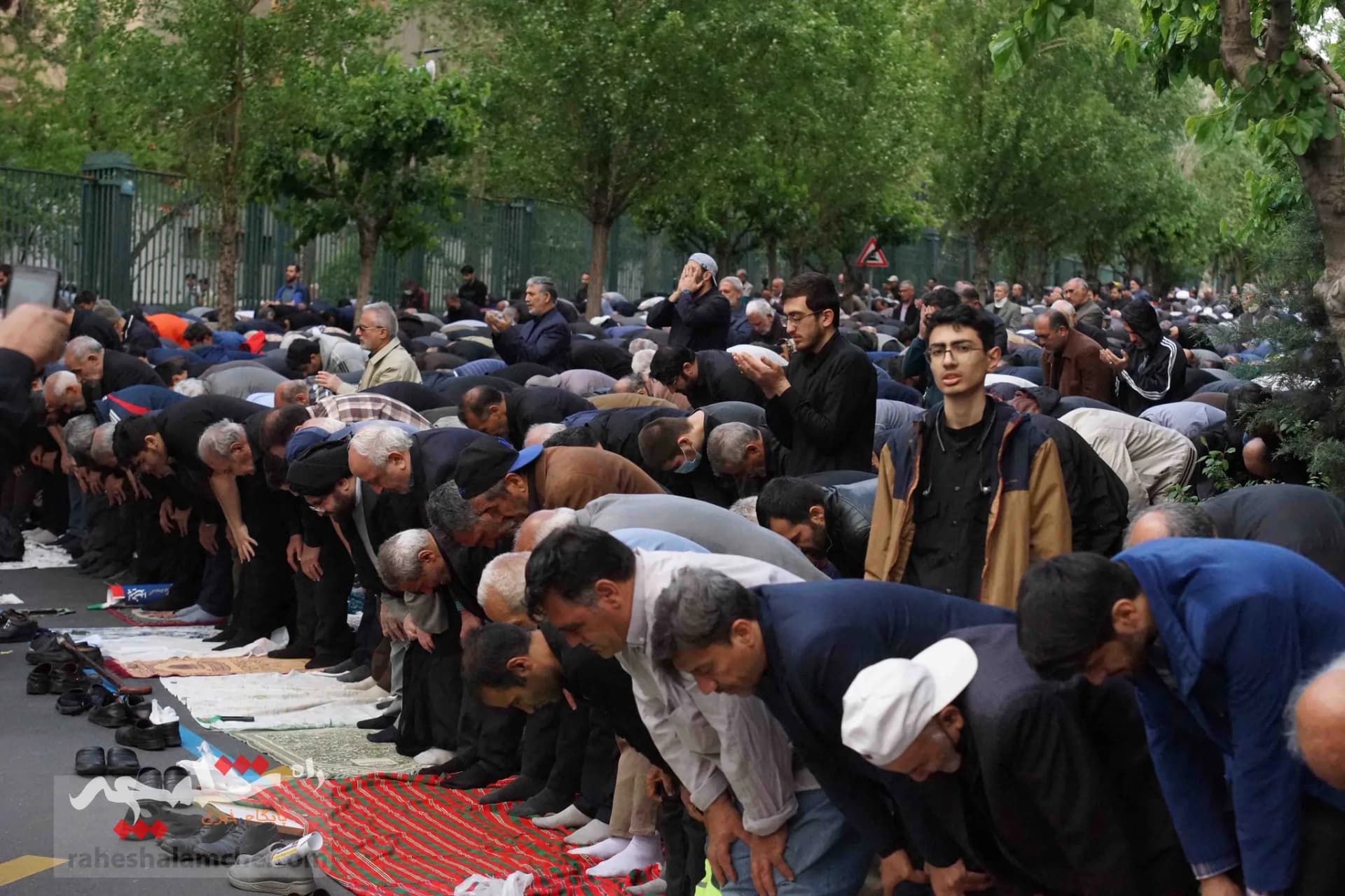 گزارش تصویری حاشیههای نمازجمعه امروز تهران در روز قدس — تصویر 77
