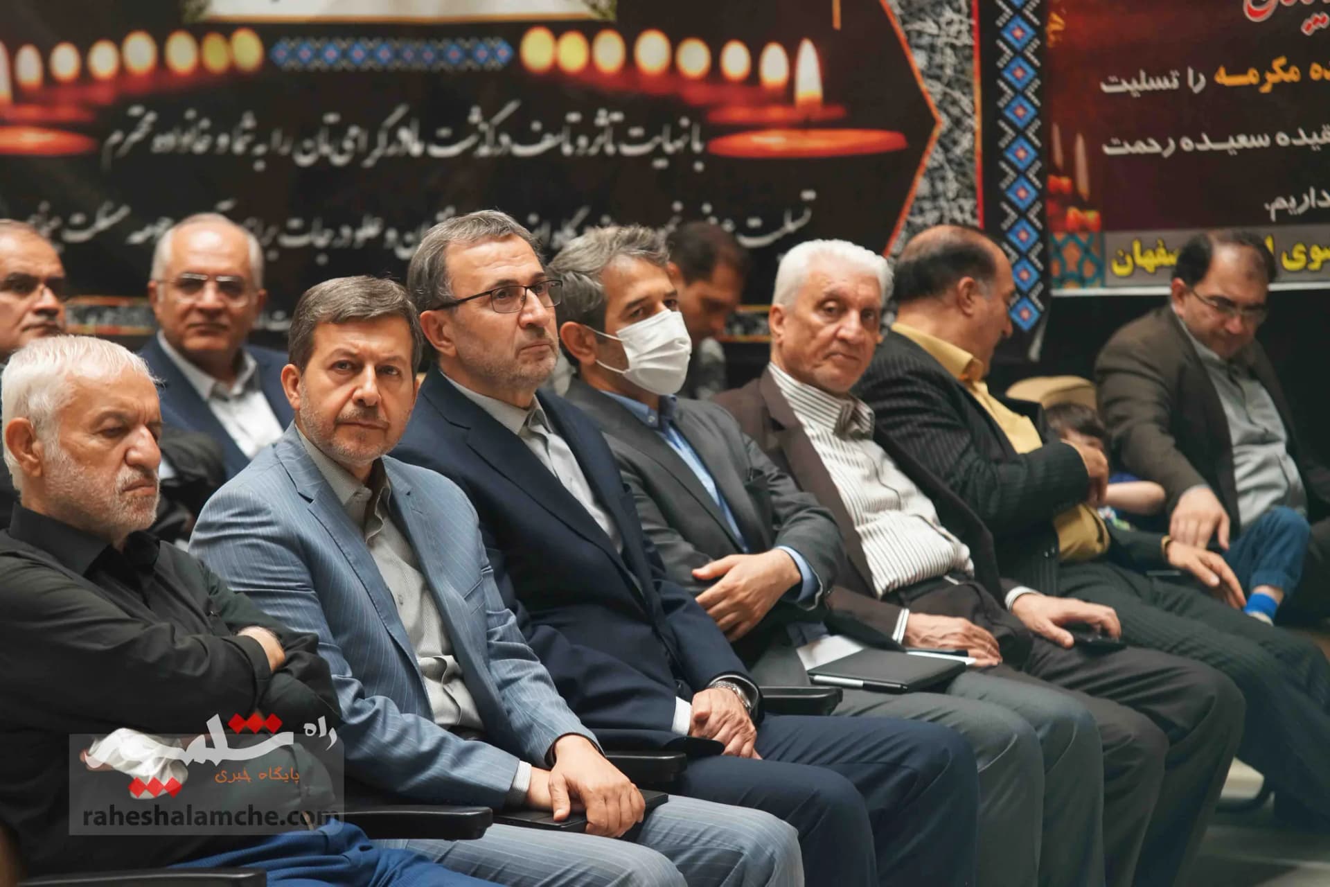 همه شخصیتهایی که در مراسم ختم مادر زریبافان شرکت کرده بودند +تصاویر — تصویر 67