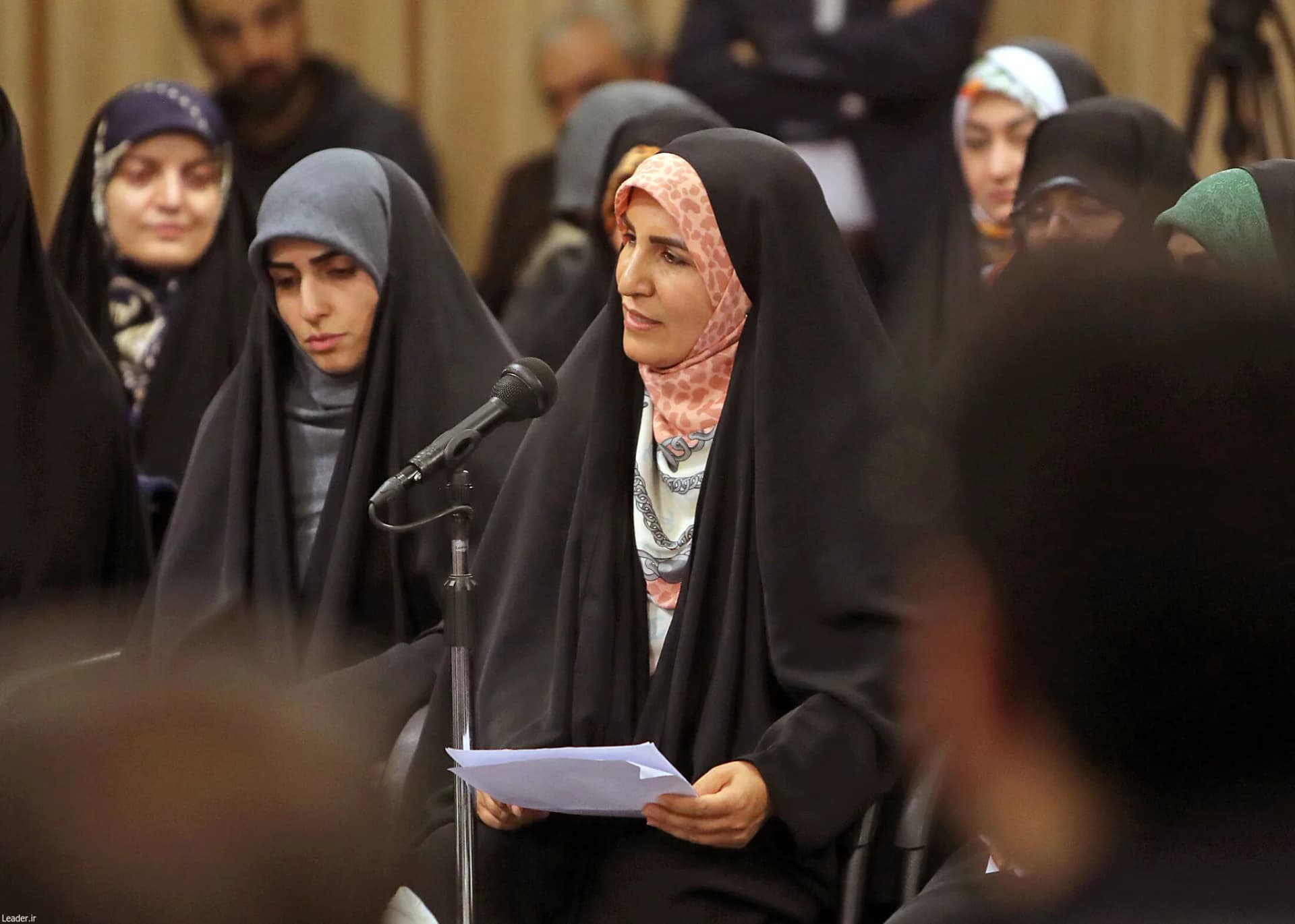 دیدار شاعران با رهبر انقلاب +تصاویر2 — تصویر 18