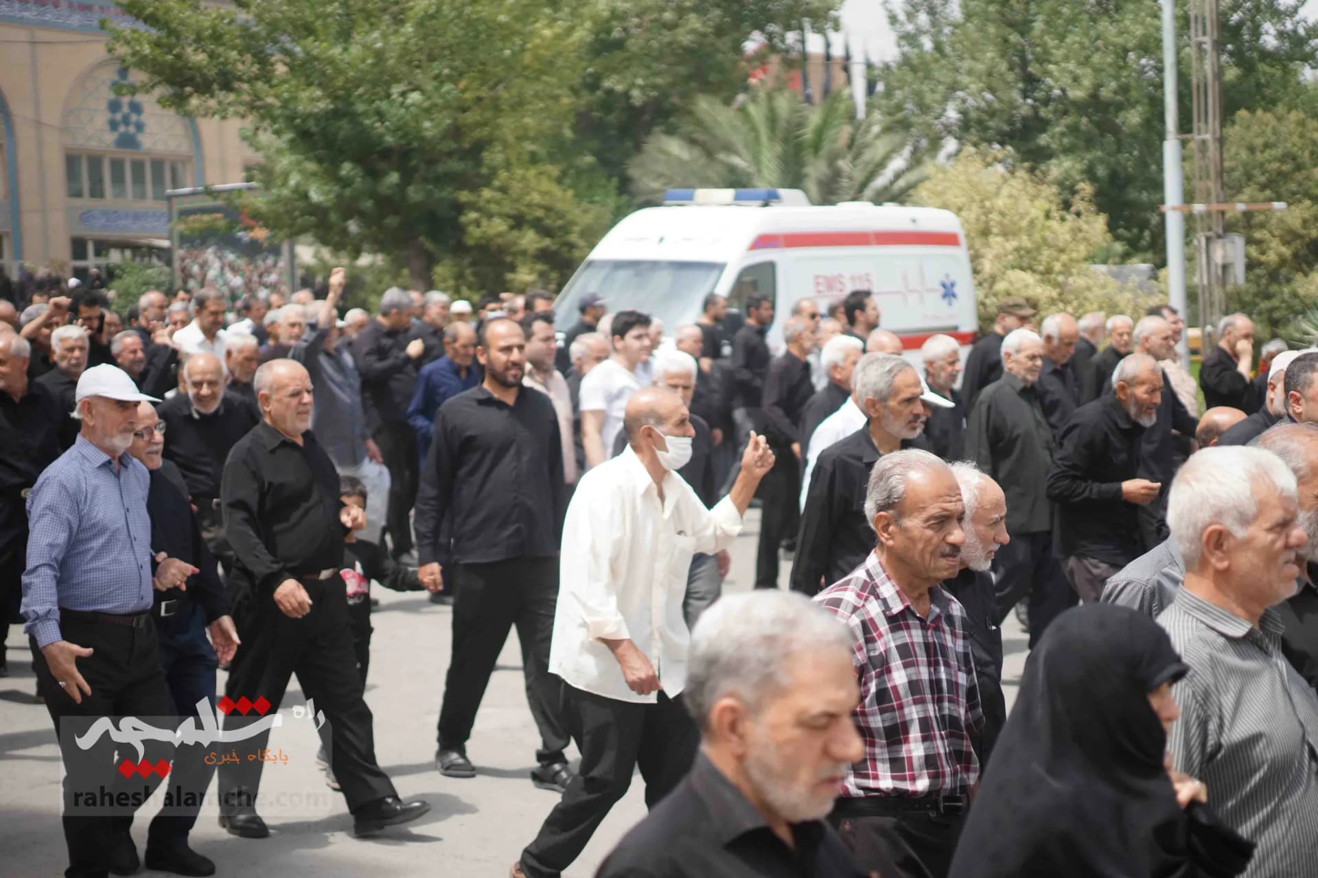 نمازگزاران تهرانی، اهانت مجدد به قرآن کریم در سوئد را محکوم کردند +تصاویر — تصویر 8