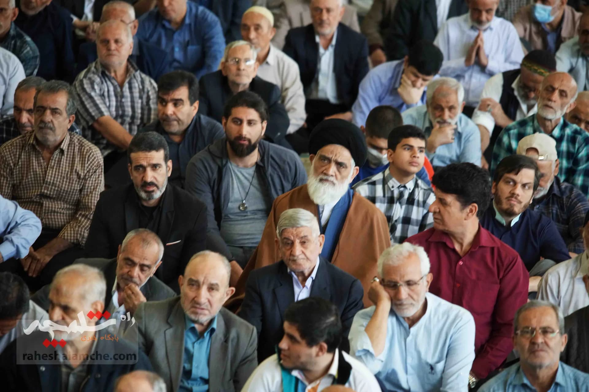 نماز جمعه امروز تهران با حال و هوای روز ارتش +تصاویر — تصویر 21
