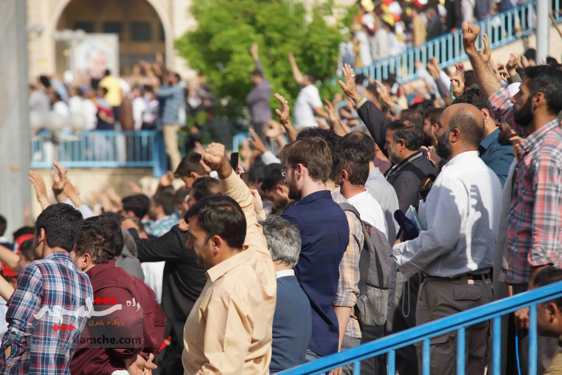 تصاویر اختصاصی راه شلمچه از بزرگترین نماز عید فطر در مصلی تهران — تصویر 38