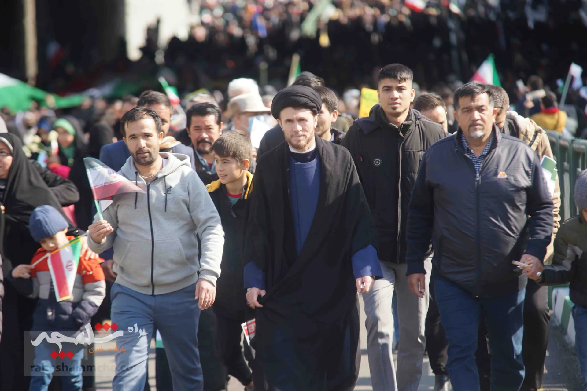 خروش ملت استوار ایران اسلامی در جشن ۴۴سالگی انقلاب اسلامی +تصاویر — تصویر 27