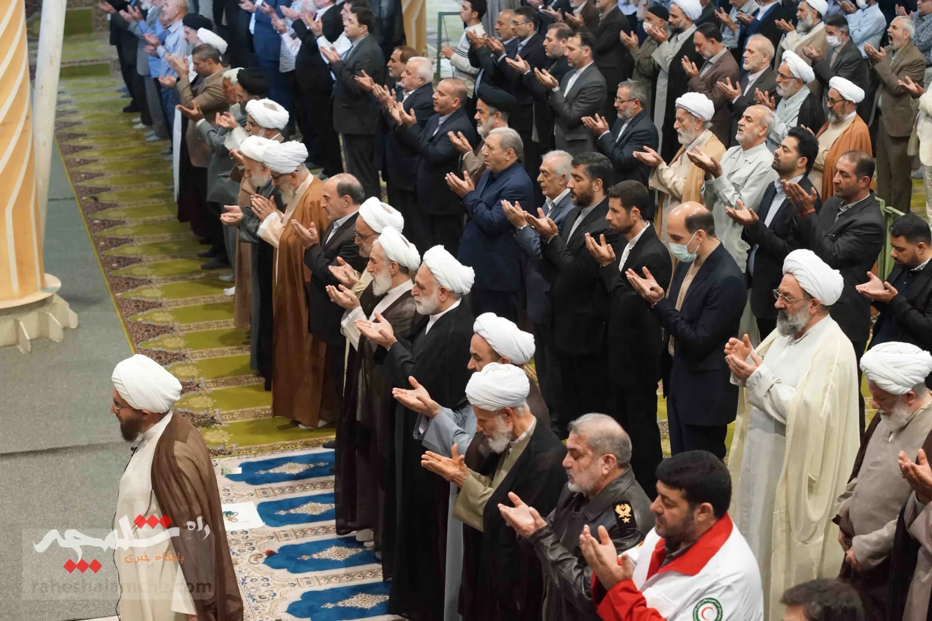 نمازجمعه امروز تهران(22 اردیبهشت) در دانشگاه تهران برگزار شد +تصاویر — تصویر 36