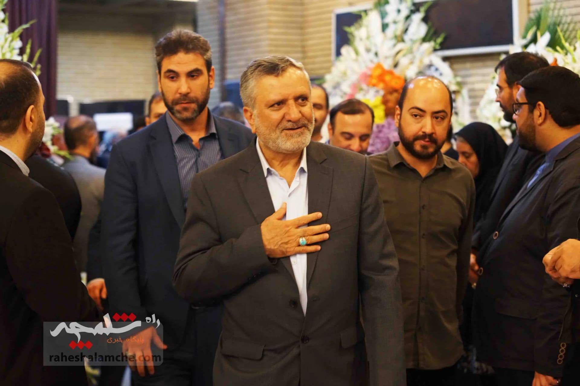 مراسم ختم مادر همسر منوچهر متکی چه خبر بود؟ +تصاویر کامل — تصویر 156
