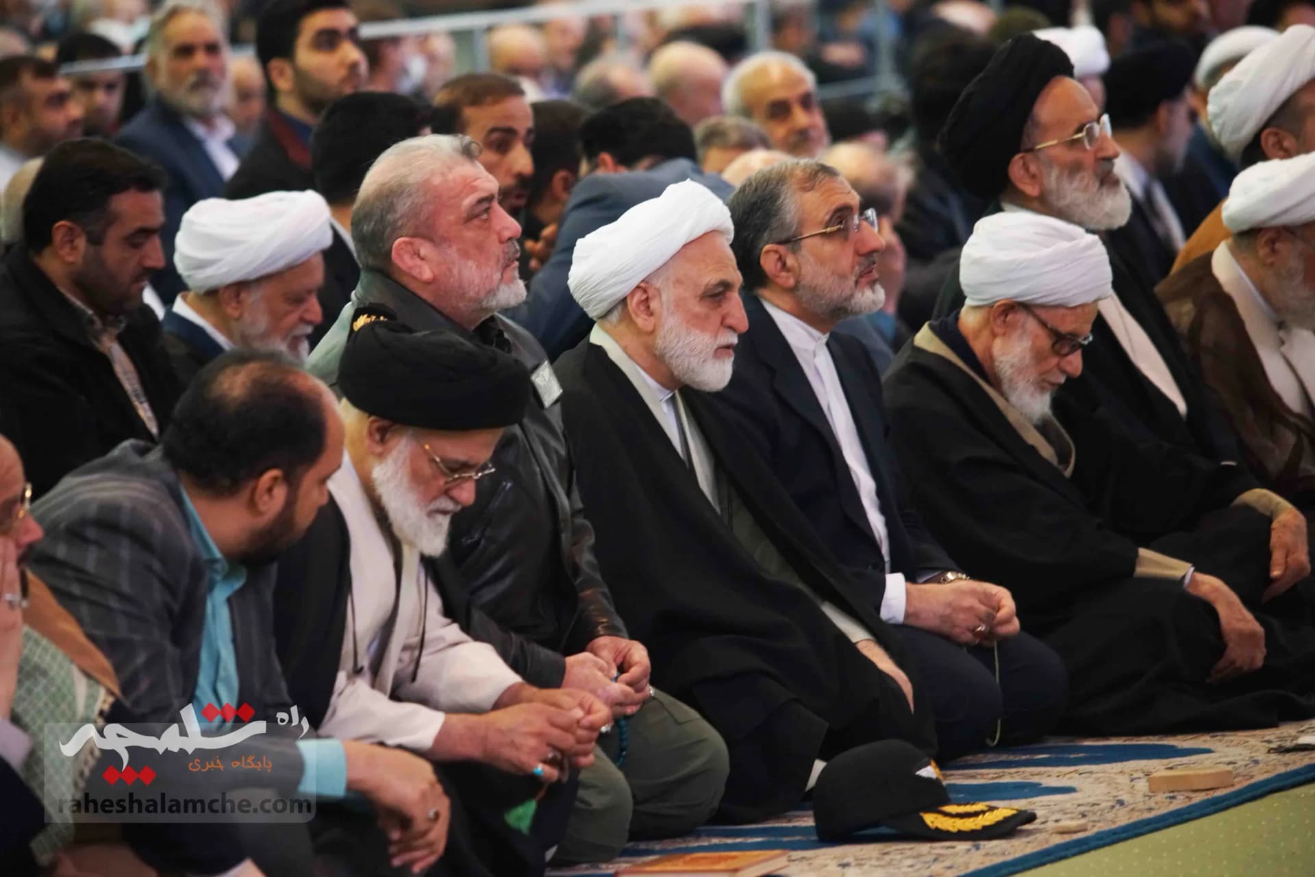 نمازجمعه این هفته تهران برگزار شد +تصاویر — تصویر 11