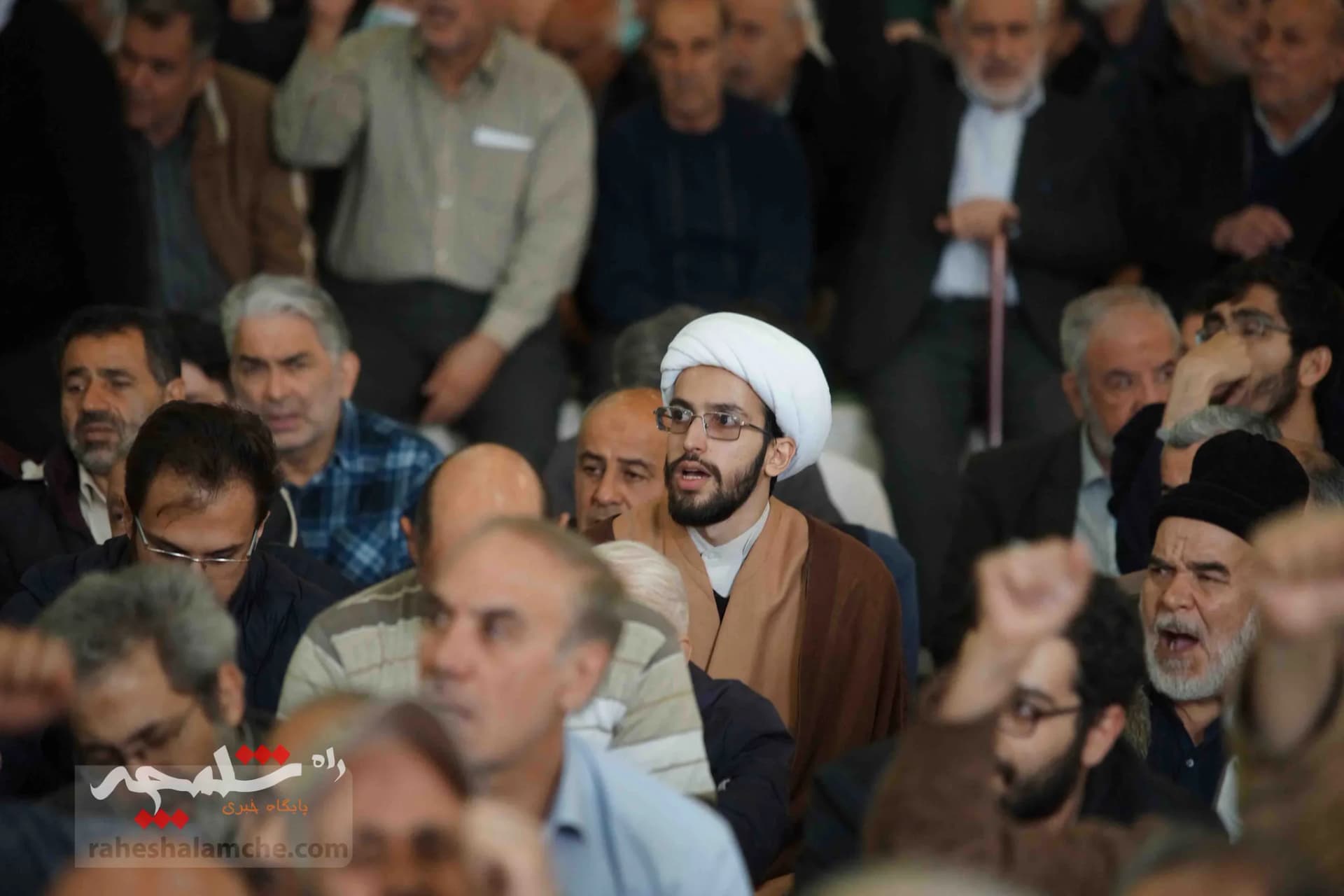 نمازجمعه این هفته تهران به امامت آیتالله خاتمی برگزار شد +تصاویر — تصویر 36