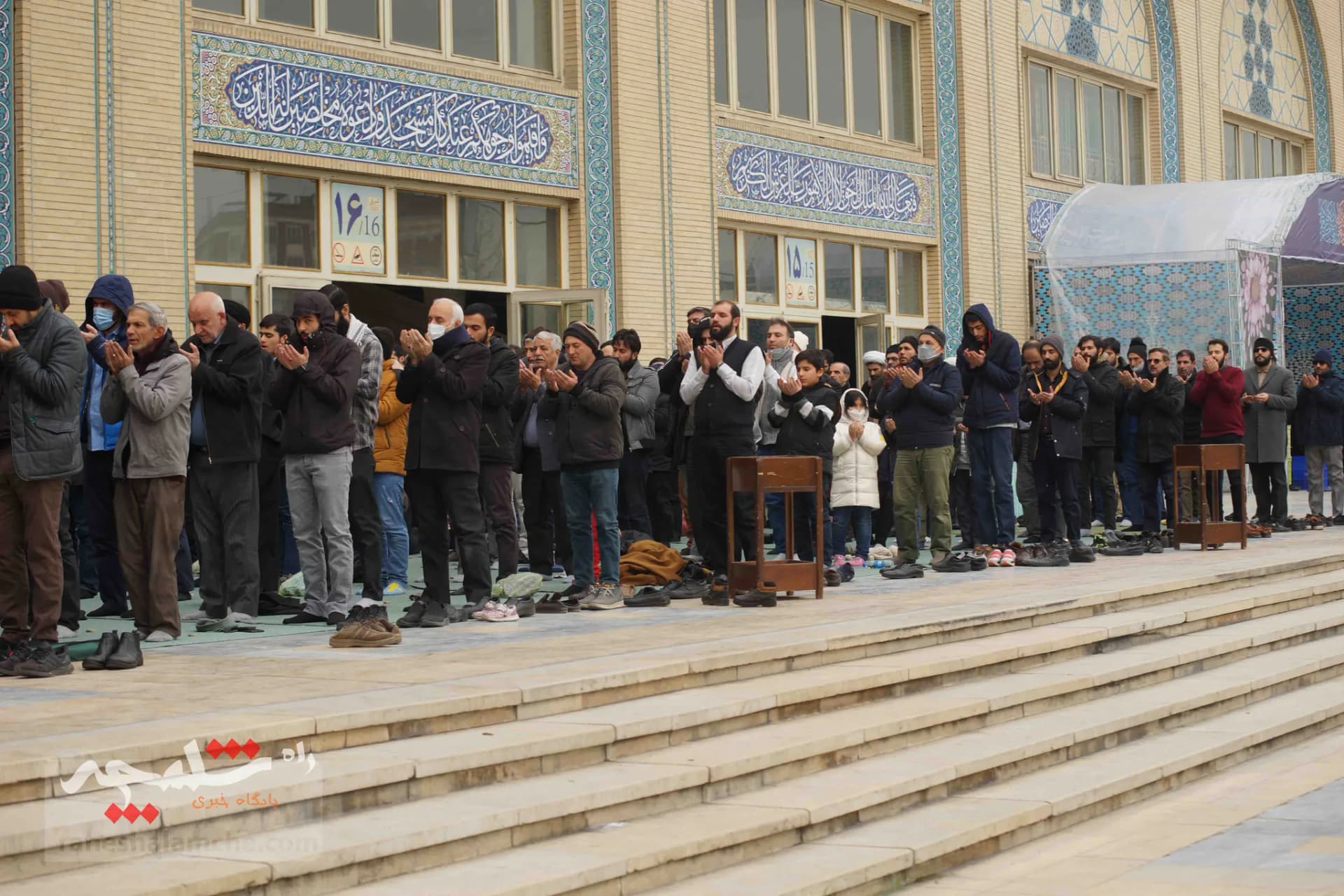 حضور پررنگ جوانان و نوجوانان در نماز جمعه تهران +تصاویر — تصویر 55