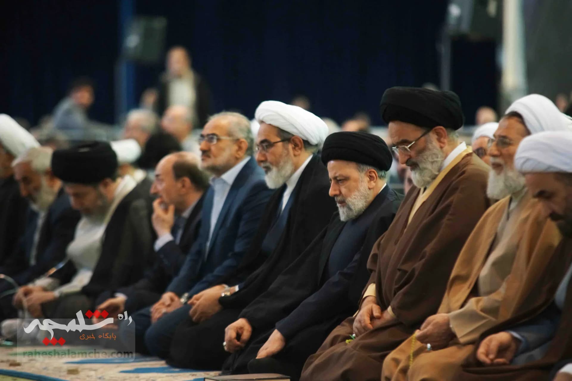 اولین نمازجمعه امسال در ماه مبارک رمضان +تصاویر — تصویر 23