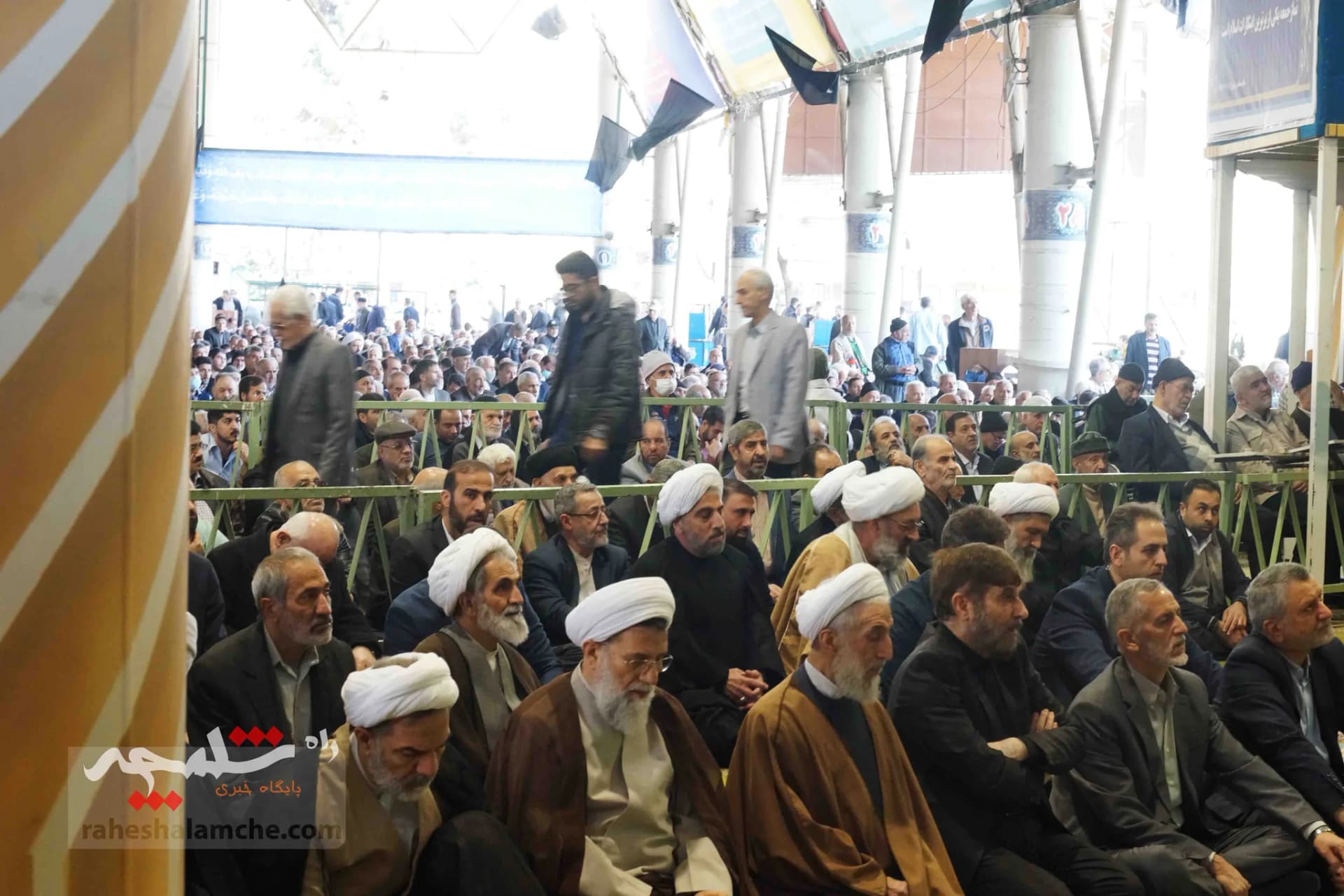 دومین نماز جمعه تهران در سال جدید برگزار شد +تصاویر — تصویر 31