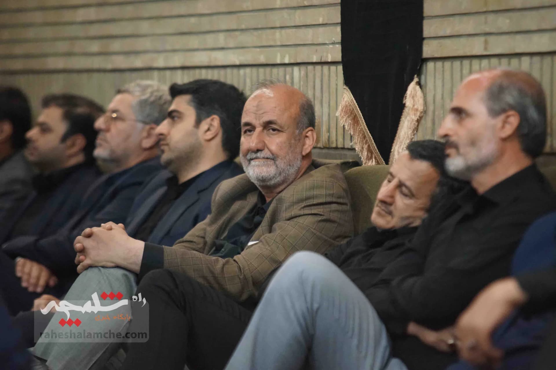 احمدینژادیها برای ختم همسر مرتضی تمدن سنگ تمام گذاشتند +تصاویر — تصویر 117