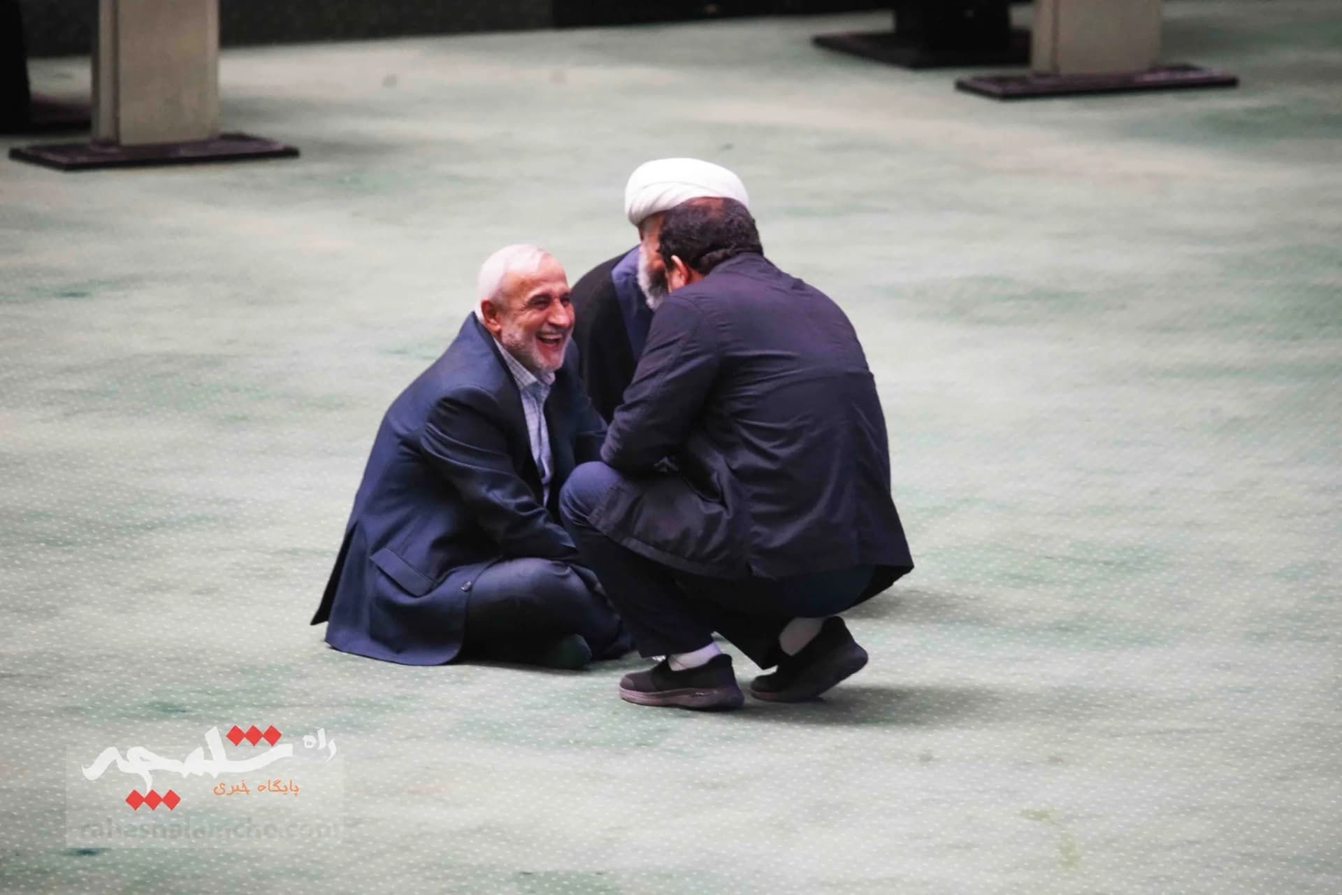 تصاویر اختصاصی راه شلمچه از تحصن نماینده تهران در مجلس — تصویر 6