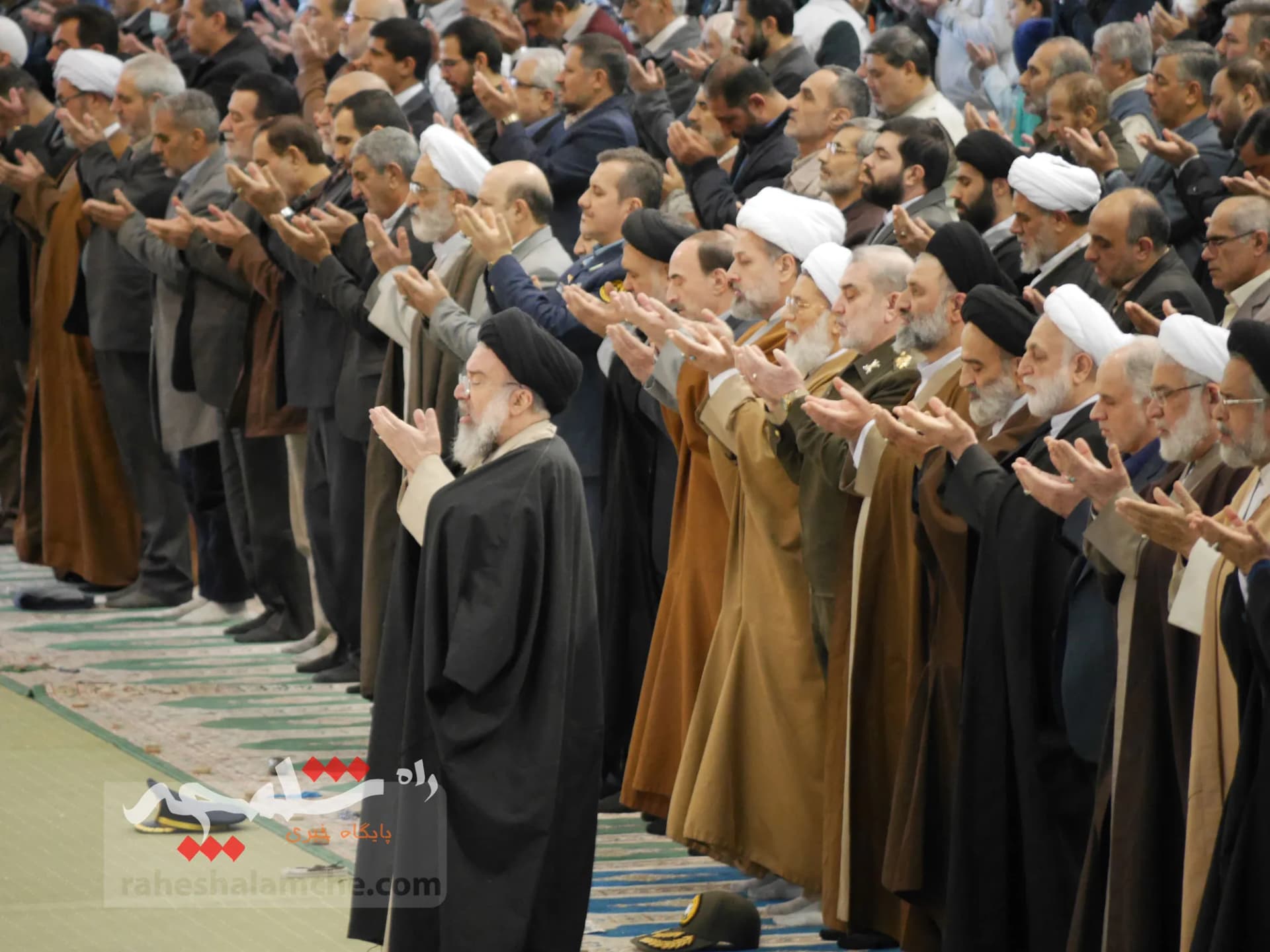 اولین نماز جمعه تهران در ماه مبارک رمضان برگزار شد +تصاویر — تصویر 67