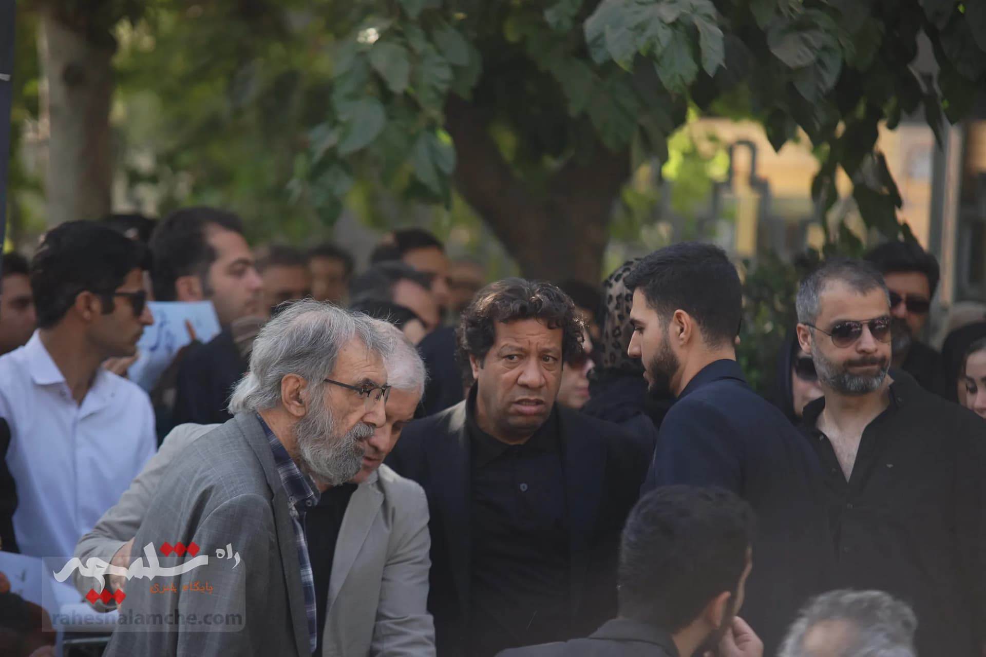 مراسم وداع با پیکر استاد محمدعلی بهمنی+تصاویر — تصویر 19
