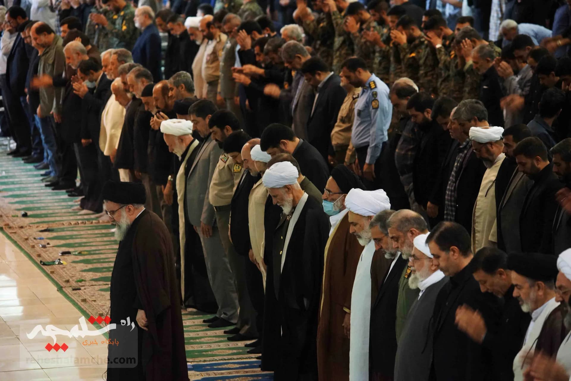 نماز جمعه امروز تهران(27 مرداد) برگزار شد +تصاویر — تصویر 73