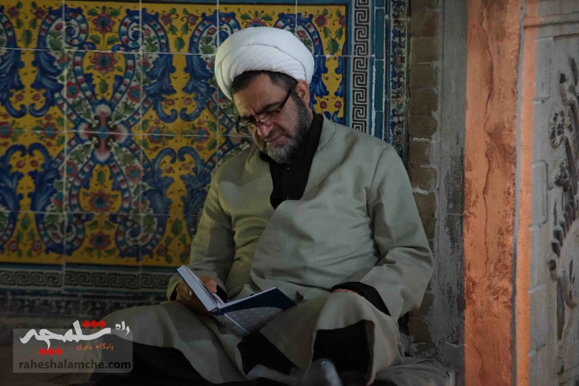گزارش تصویری مراسم شب قدر و وداع با شهید گمنام در مدرسه عالی شهید مطهری — تصویر 40