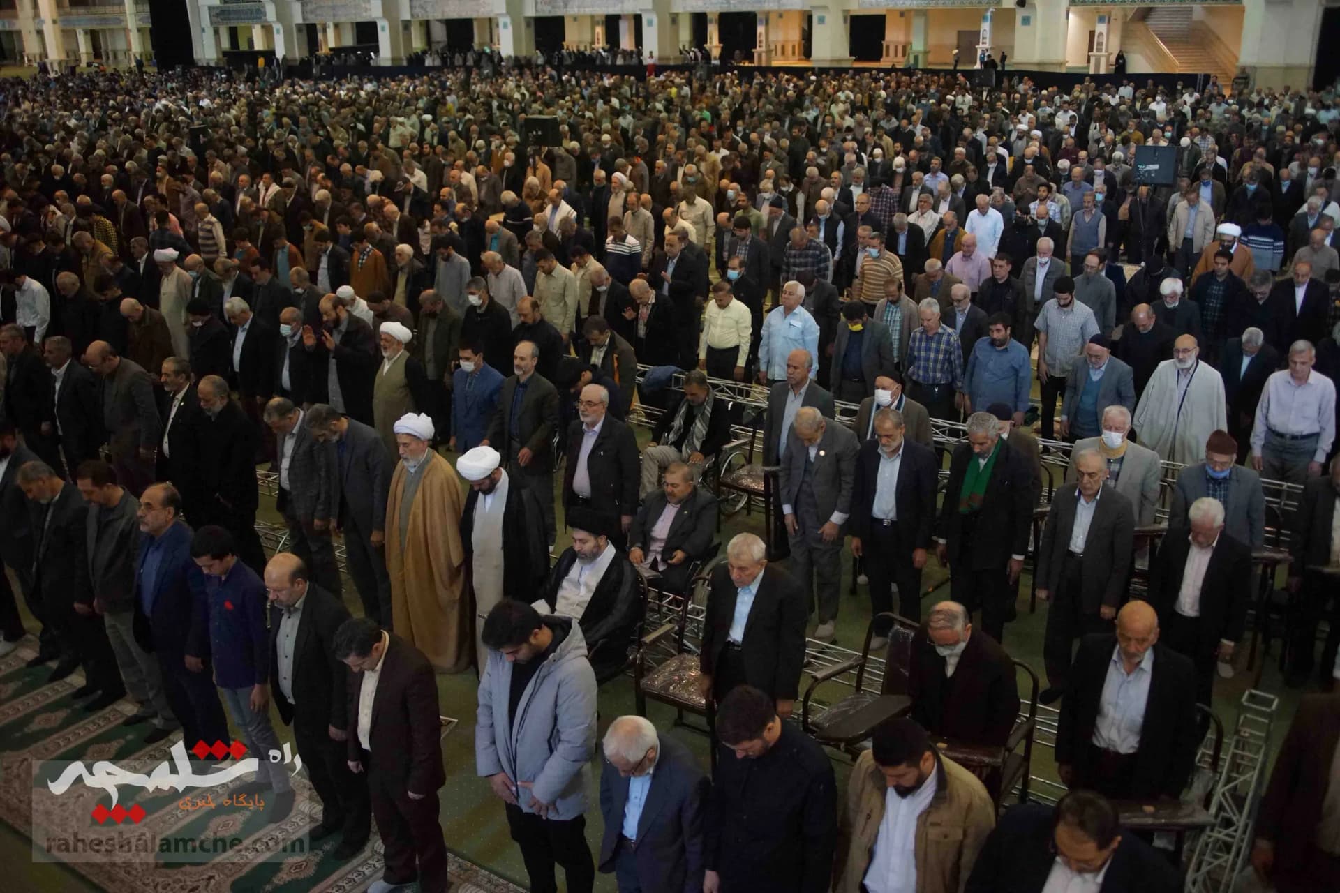 آخرین نماز جمعه سال 1401 در تهران +تصاویر — تصویر 48