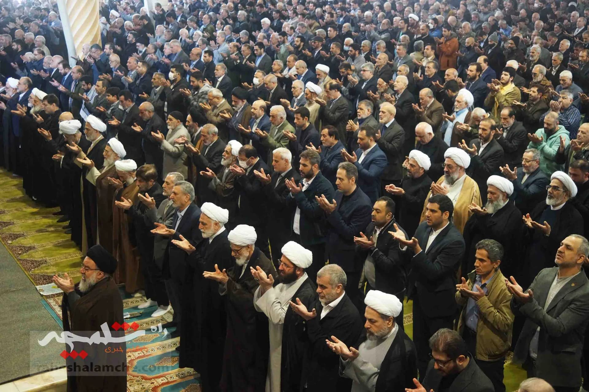 دومین نماز جمعه تهران در سال جدید برگزار شد +تصاویر — تصویر 37