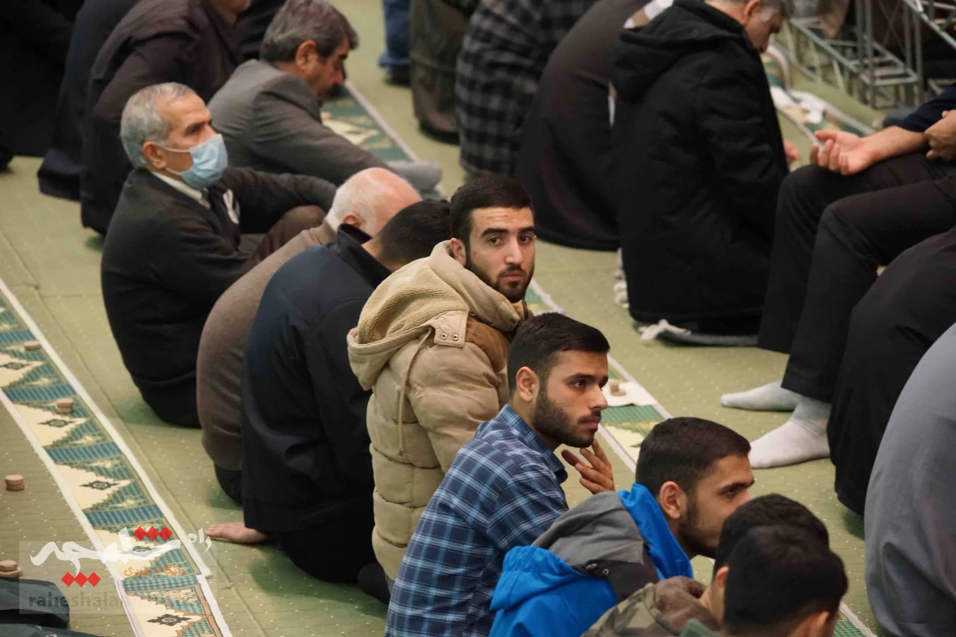 حضور پررنگ جوانان و نوجوانان در نماز جمعه تهران +تصاویر — تصویر 36