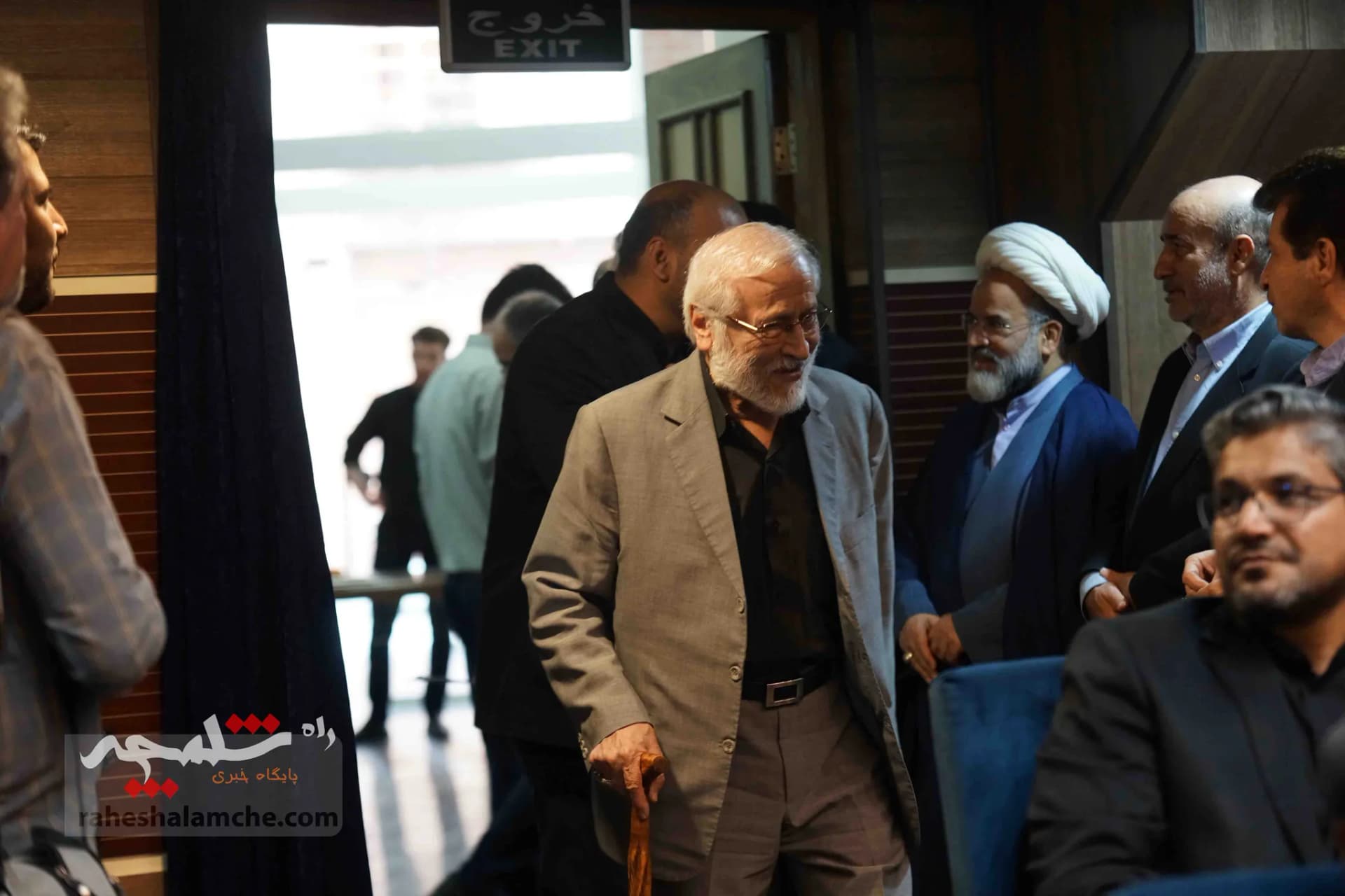 از مهدی هاشمی تا علی لاریجانی در مراسم چهلم آیتالله امامی کاشانی +تصاویر — تصویر 2