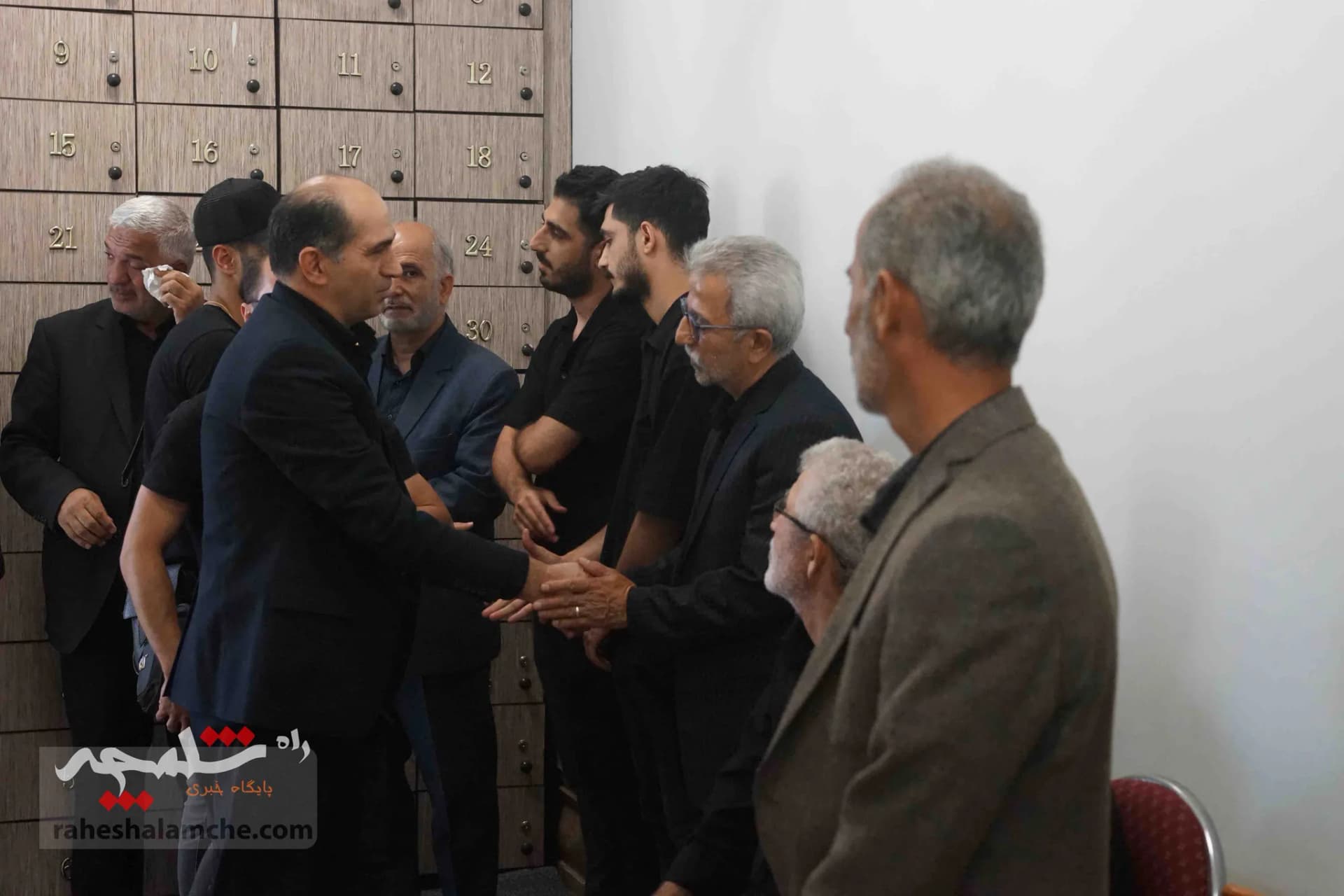 برگزاری مراسم ترحیم زندهیاد «حسین کنفی» در حوزه هنری +تصاویر — تصویر 2